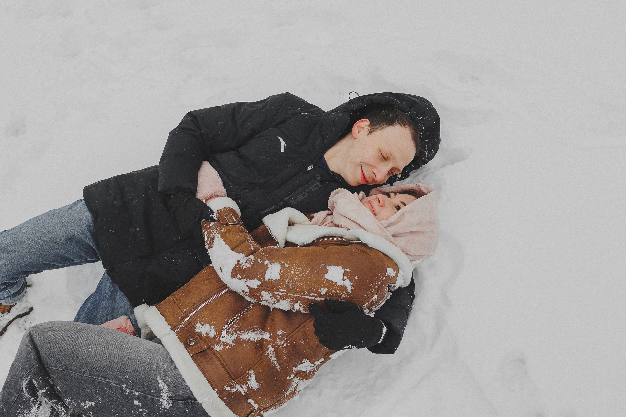 Зимняя фотосессия в лесу с собакой. Фотограф в Москве и Люберцах Анна Ушакова