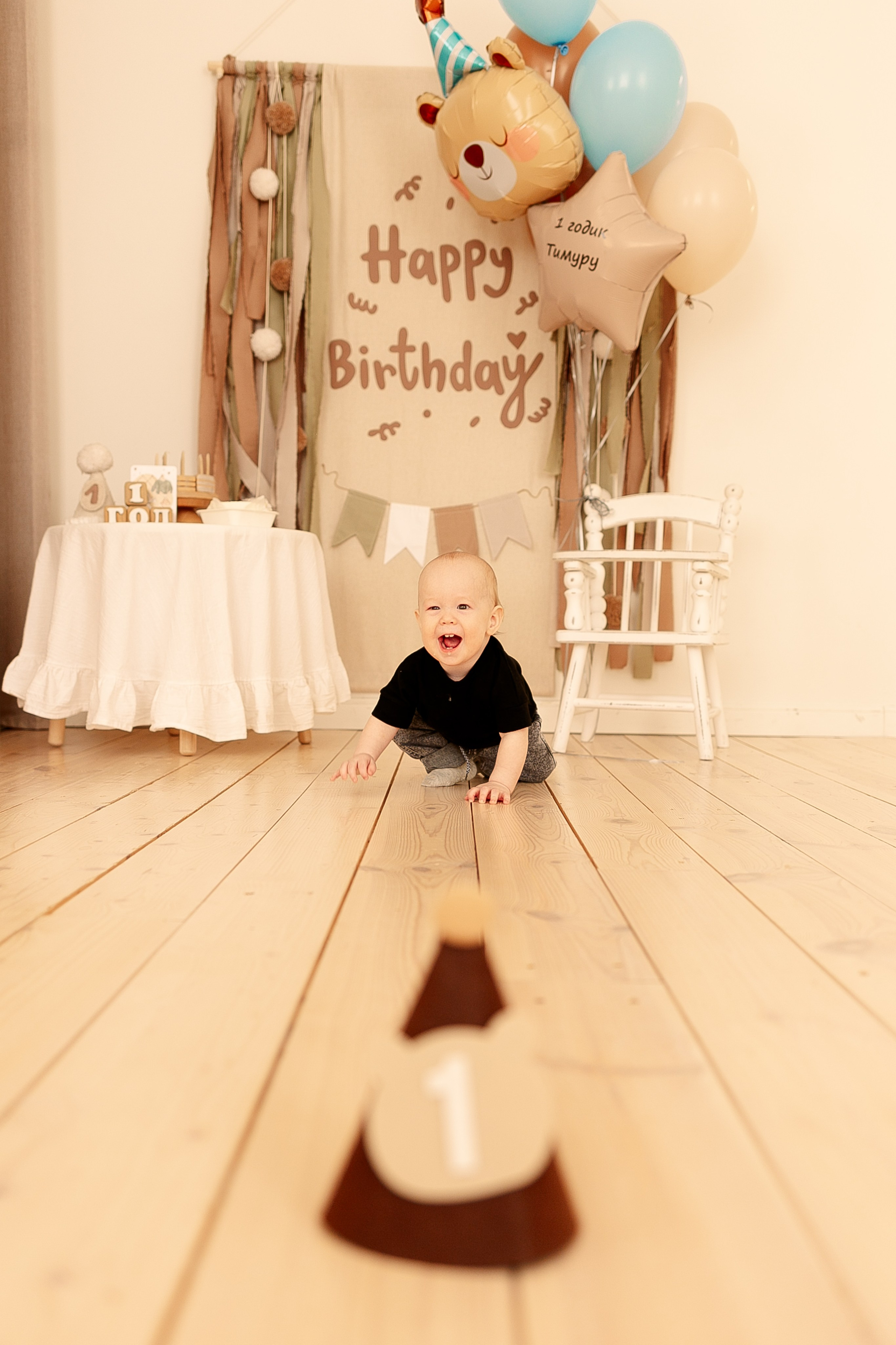 Тимуру 1 годик. Семейный фотограф Фотосессия беременности  Екатеринбург Елена Луткова