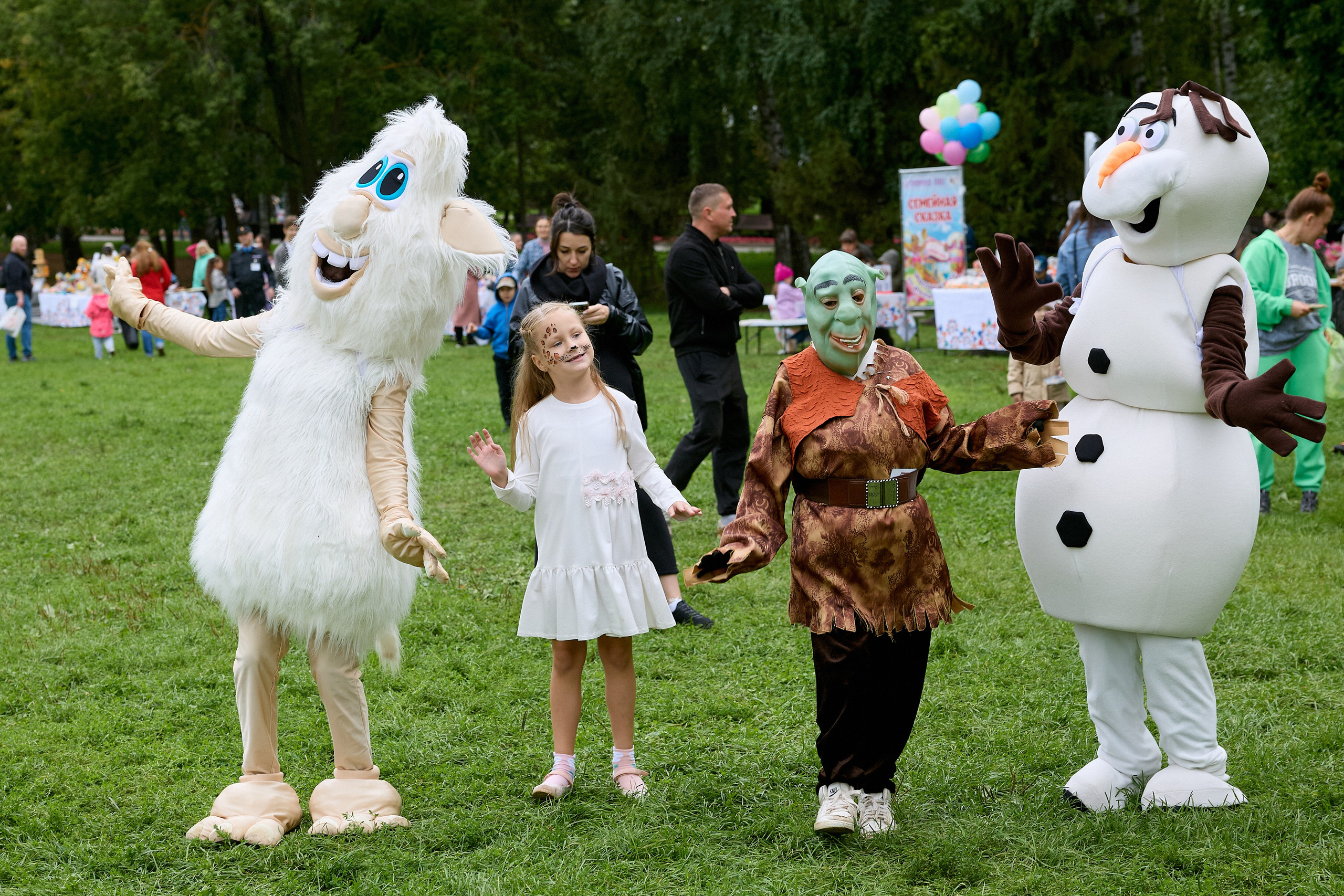 Рожай, Казань!. Мое имя Раиль. Я репортажный фотограф в Казани, так же мой любимый жанр — свадебный фотограф