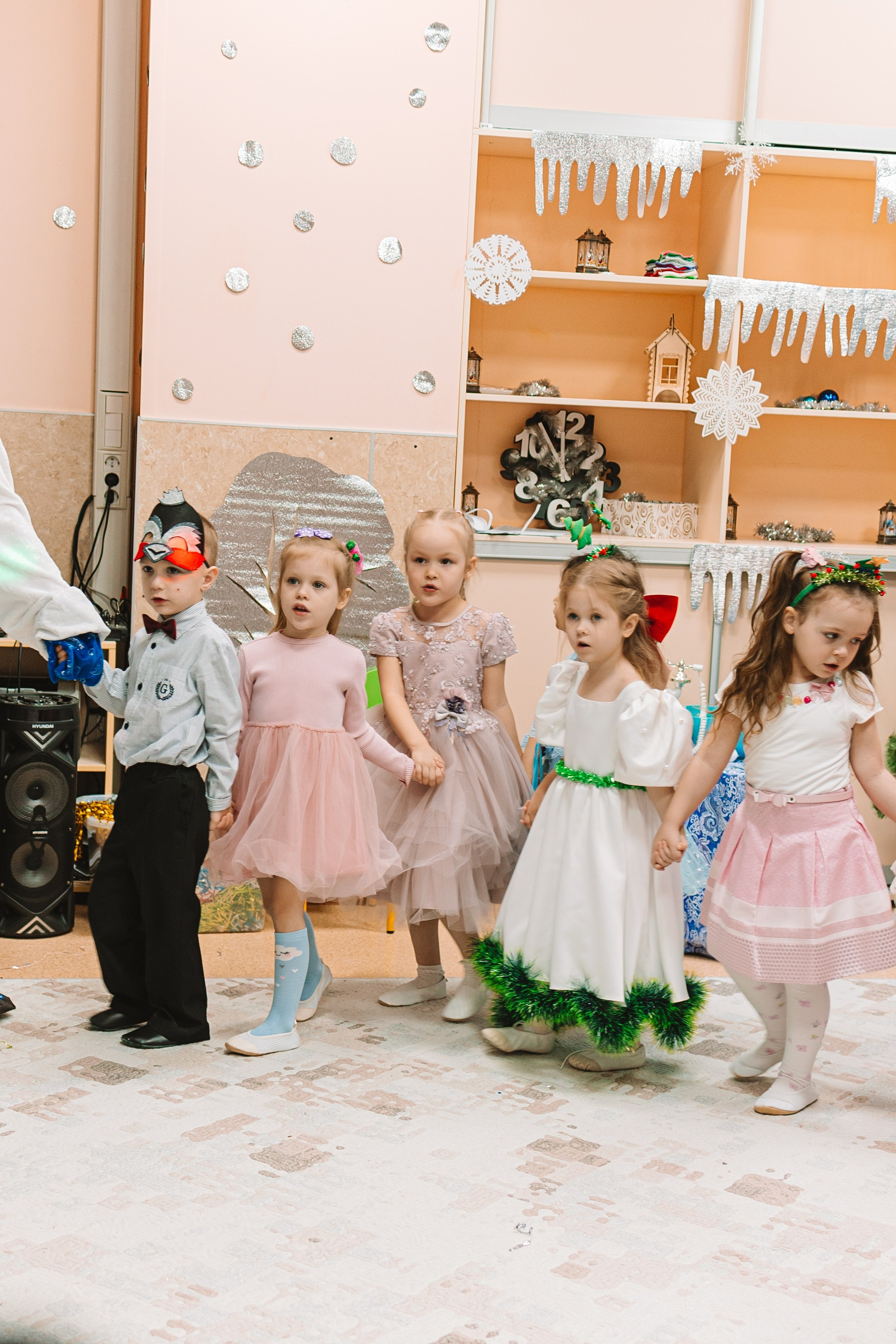 Утренник+портреты. Семейный фотограф Тюмень, фотограф на роды Салмина Мария