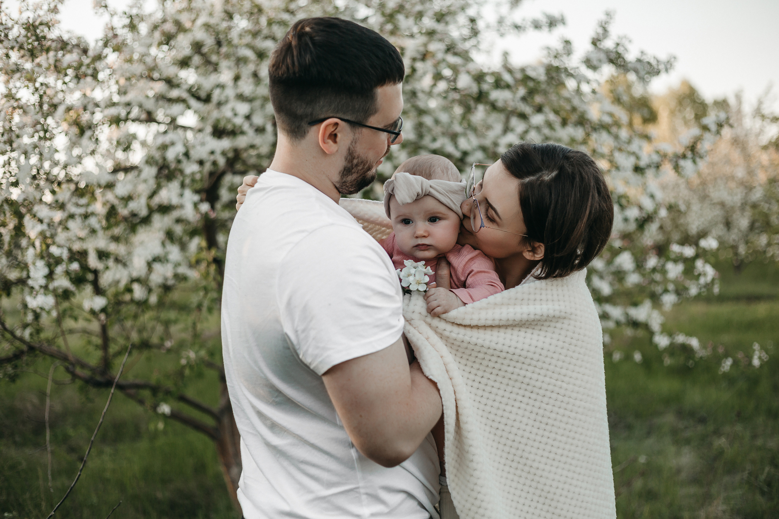 Яблоневый сад. Фотограф Красноярск Рукосуева Катерина