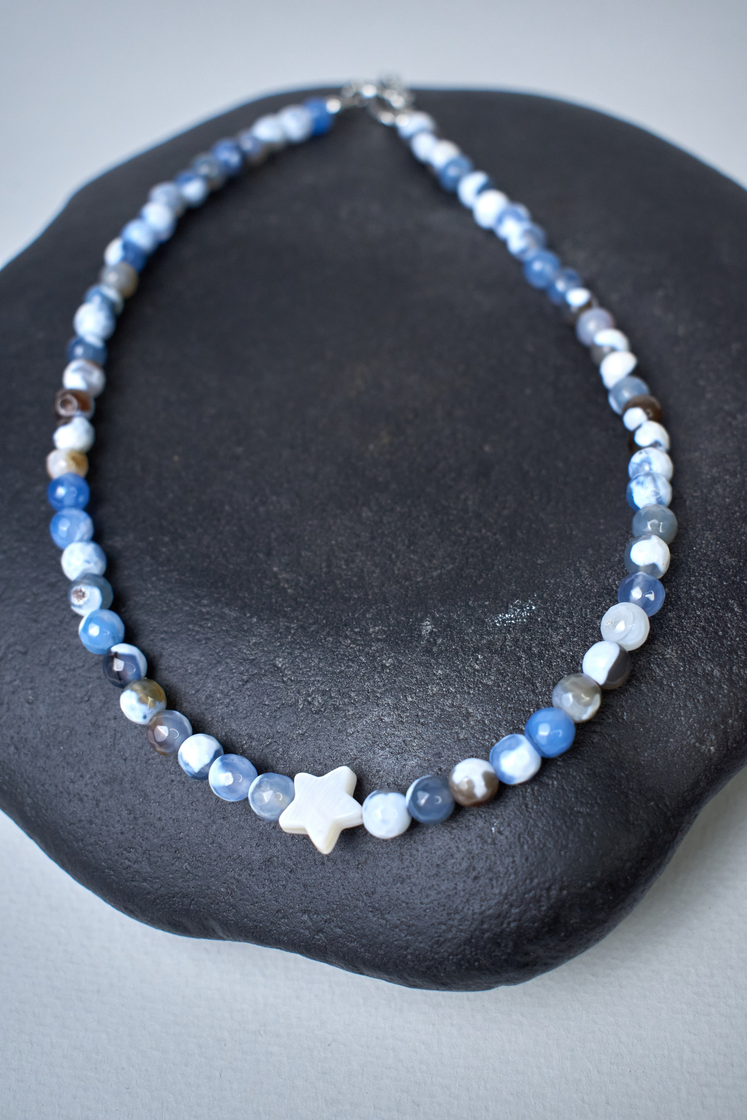 Украшения. Фотограф в Спб Арина Чеглакова