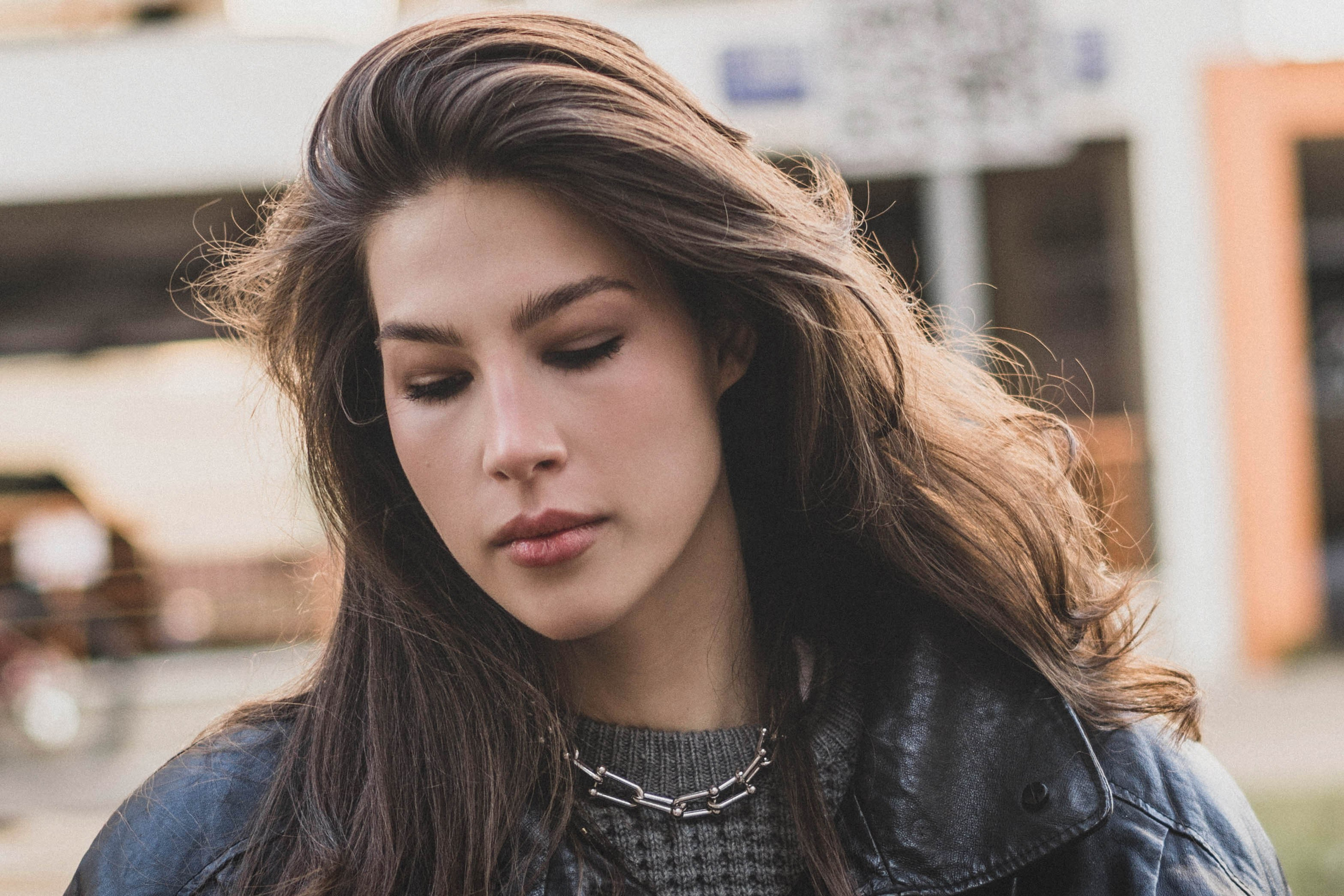 Злата. Женский портрет в городе. Портретный фотограф в Санкт-Петербурге Наталья Родионова