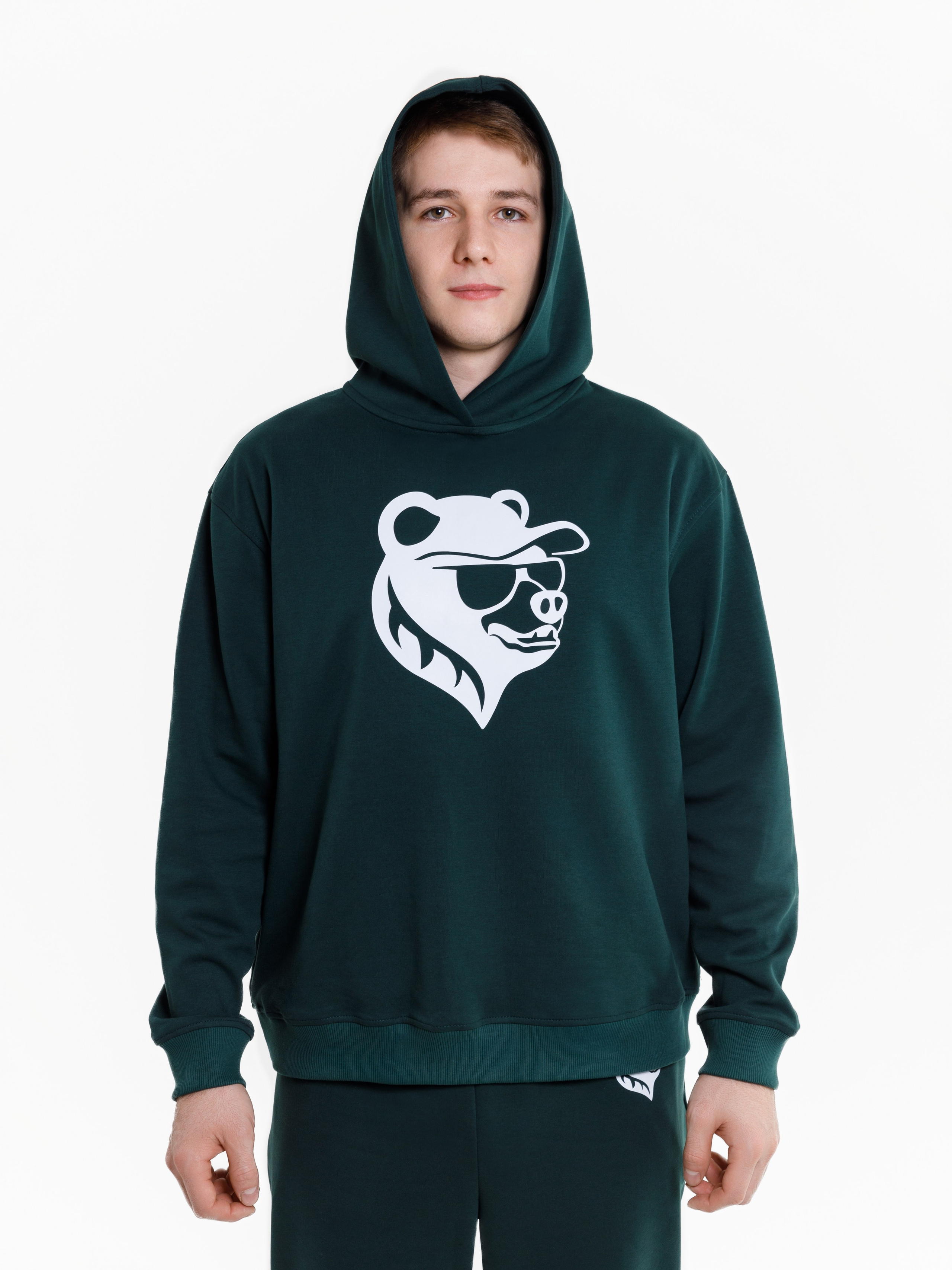 Съемка мужского спортивного костюма для Wildberries. СЕМЕЙНЫЙ И ПРЕДМЕТНЫЙ ФОТОГРАФ — ЛЕНА ГОНЧАР | КРАСНОДАР | МАЙКОП