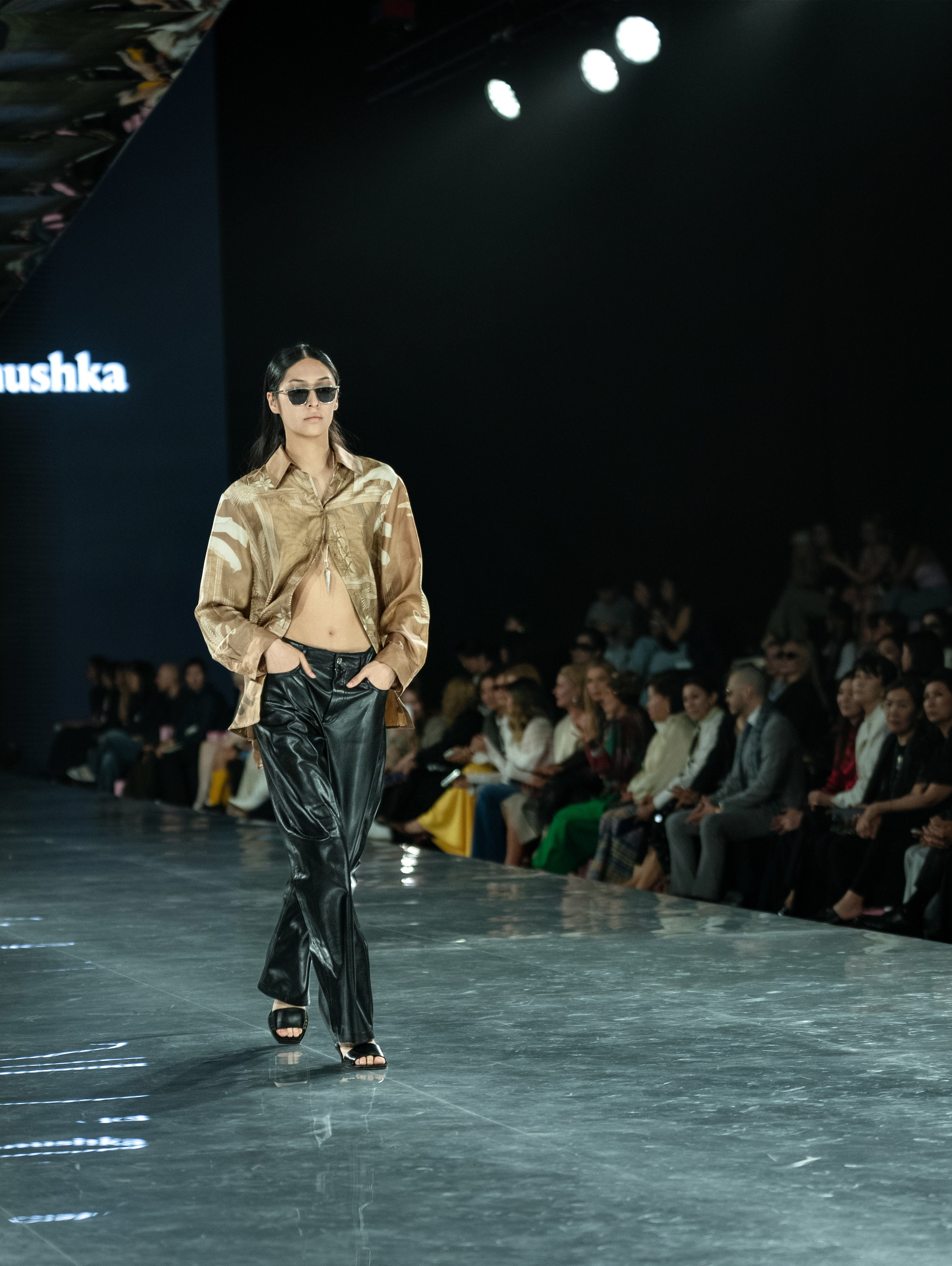 Visa Fashion Week Nanushka. Сайт Алматинского НЮ АРТ, будуар и фэшн фотографа Дениса Карпенко