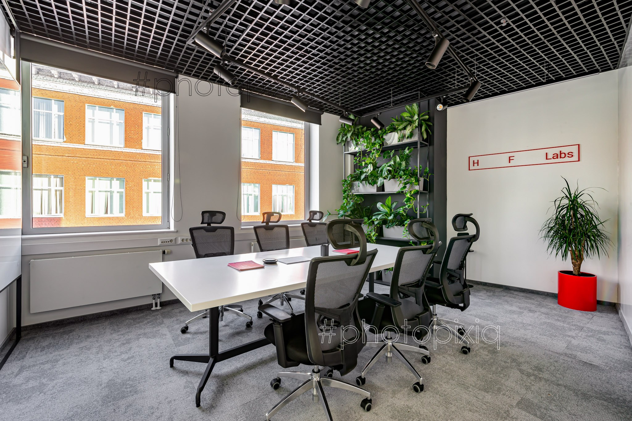Интерьерная съёмка офиса компании HFLabs для сайта. Интерьерная съёмка и виртуальные туры — Интерьерный фотограф Кузнецов Сергей (photopixiq)