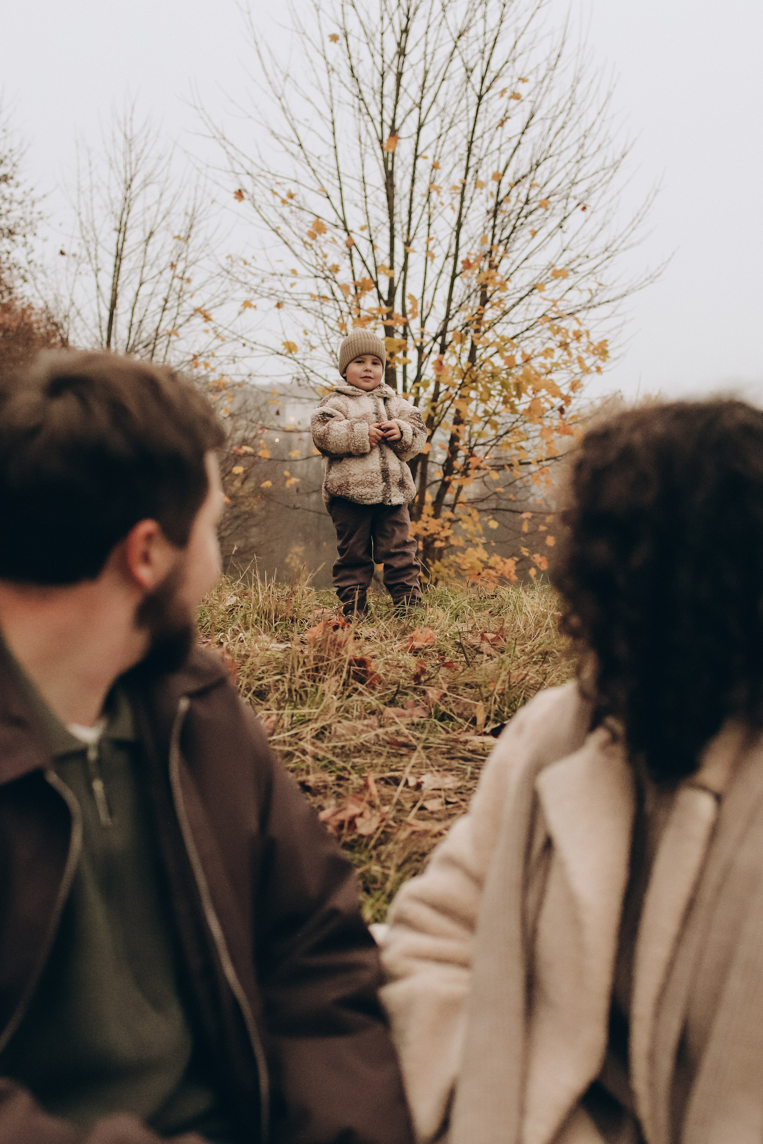 Осенняя прогулка по холмам: Саша, Алёна и Прохор. Свадебный, семейный и детский фотограф в Люберцах Зайцева Анастасия