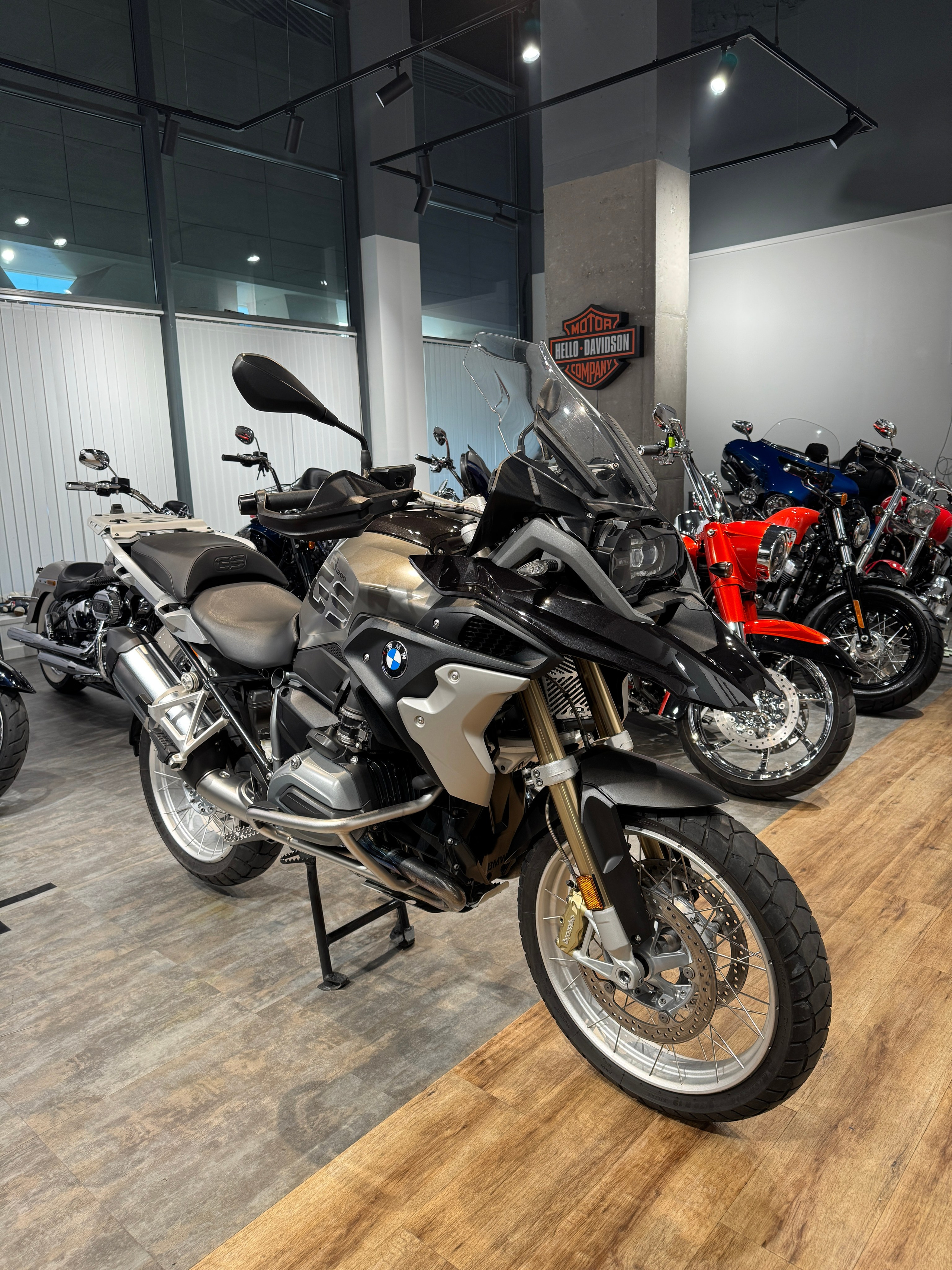 BMW R1200GS Limited. Hello Davidson, Москва. Только хорошие мотоциклы…