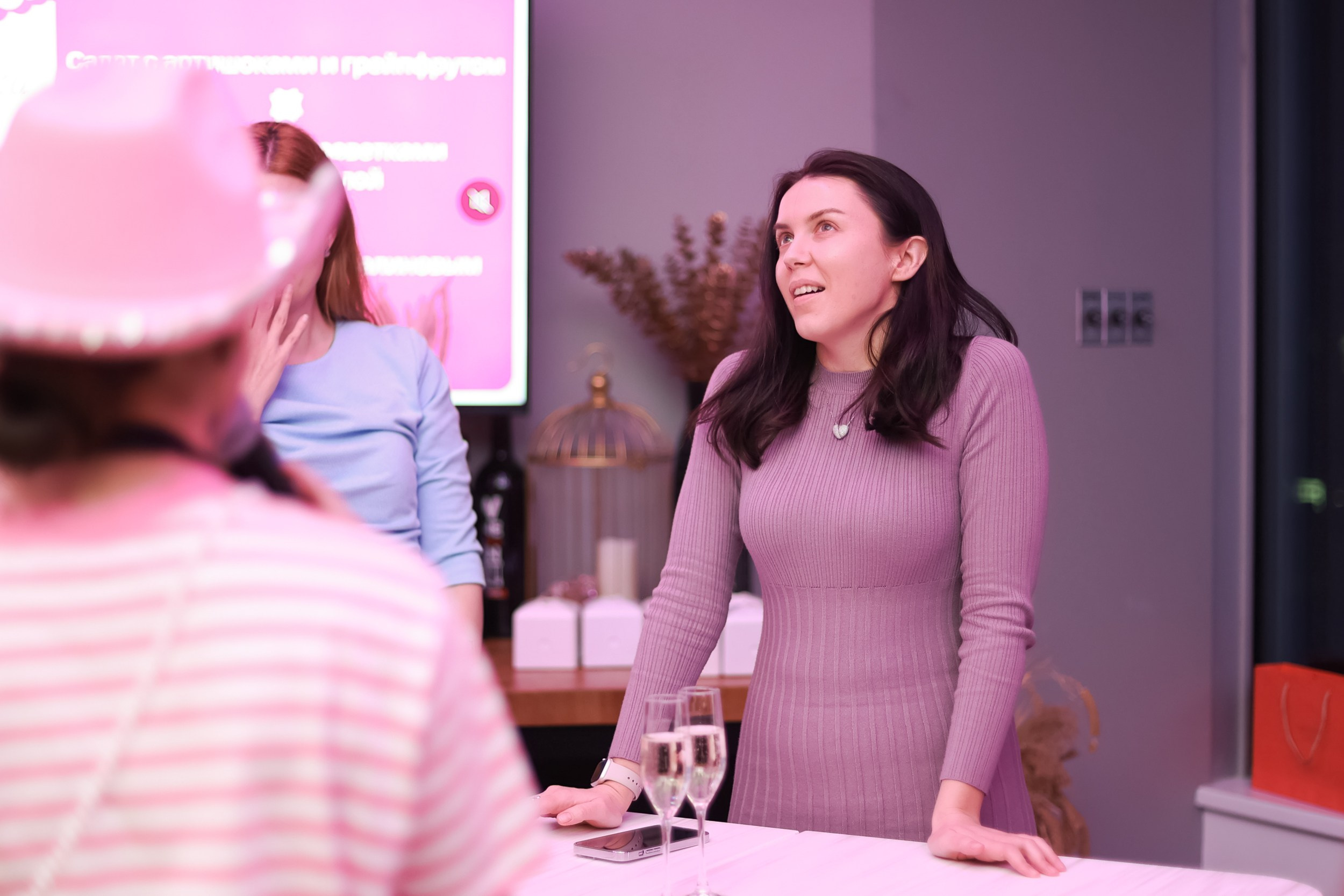 Вечеринка 8 марта в EventyOn. Репортажный фотограф видеограф в Москве Ольга Плаксина