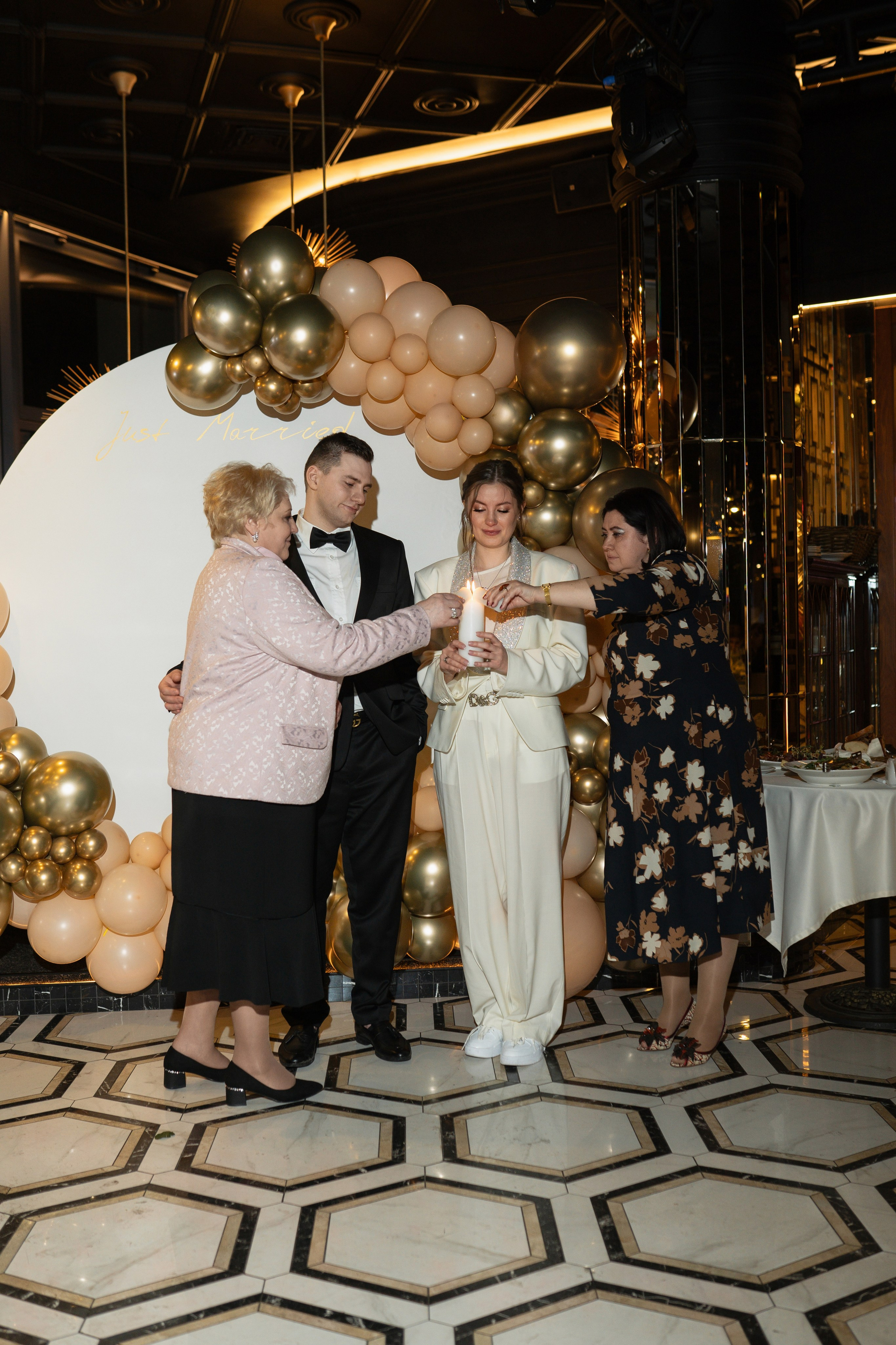 Анна и Роман. Виктория Кинкладзе