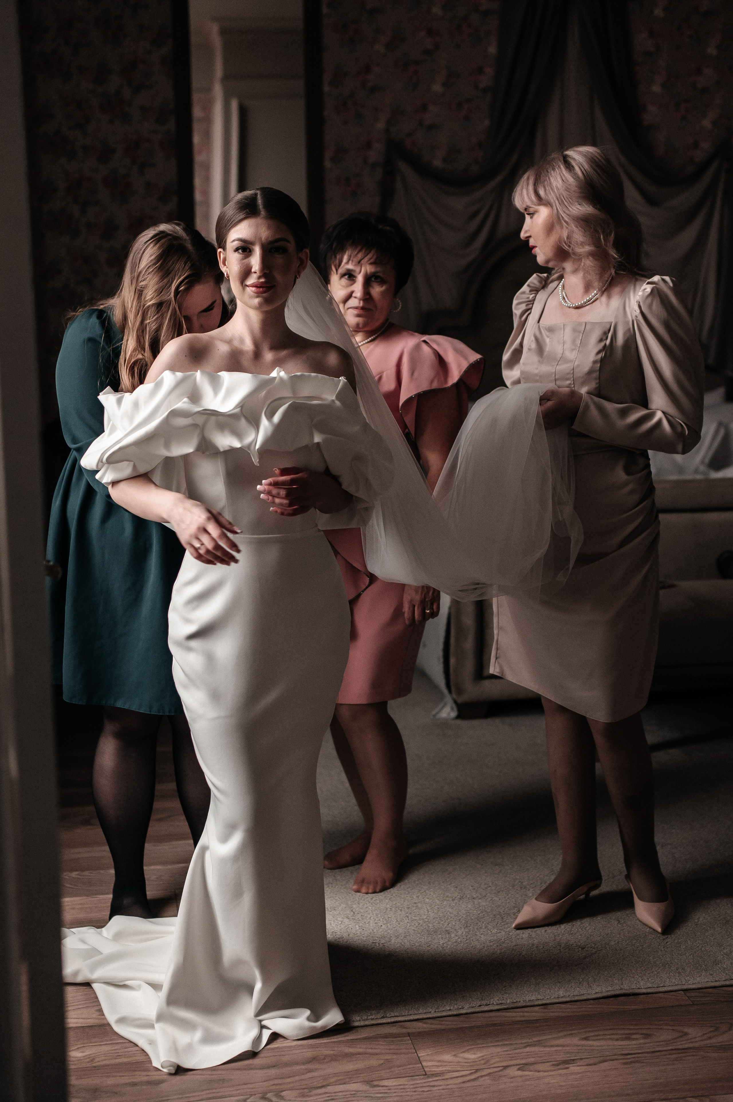 Дмитрий и Алина. Сборы. Фотограф Екатерина Бочарникова