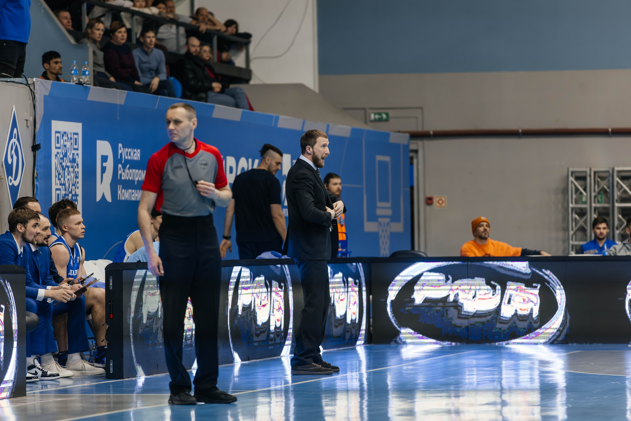 Баскетбол — Динамо. Репортажный и свадебный фотограф во Владивостоке Максим Цой