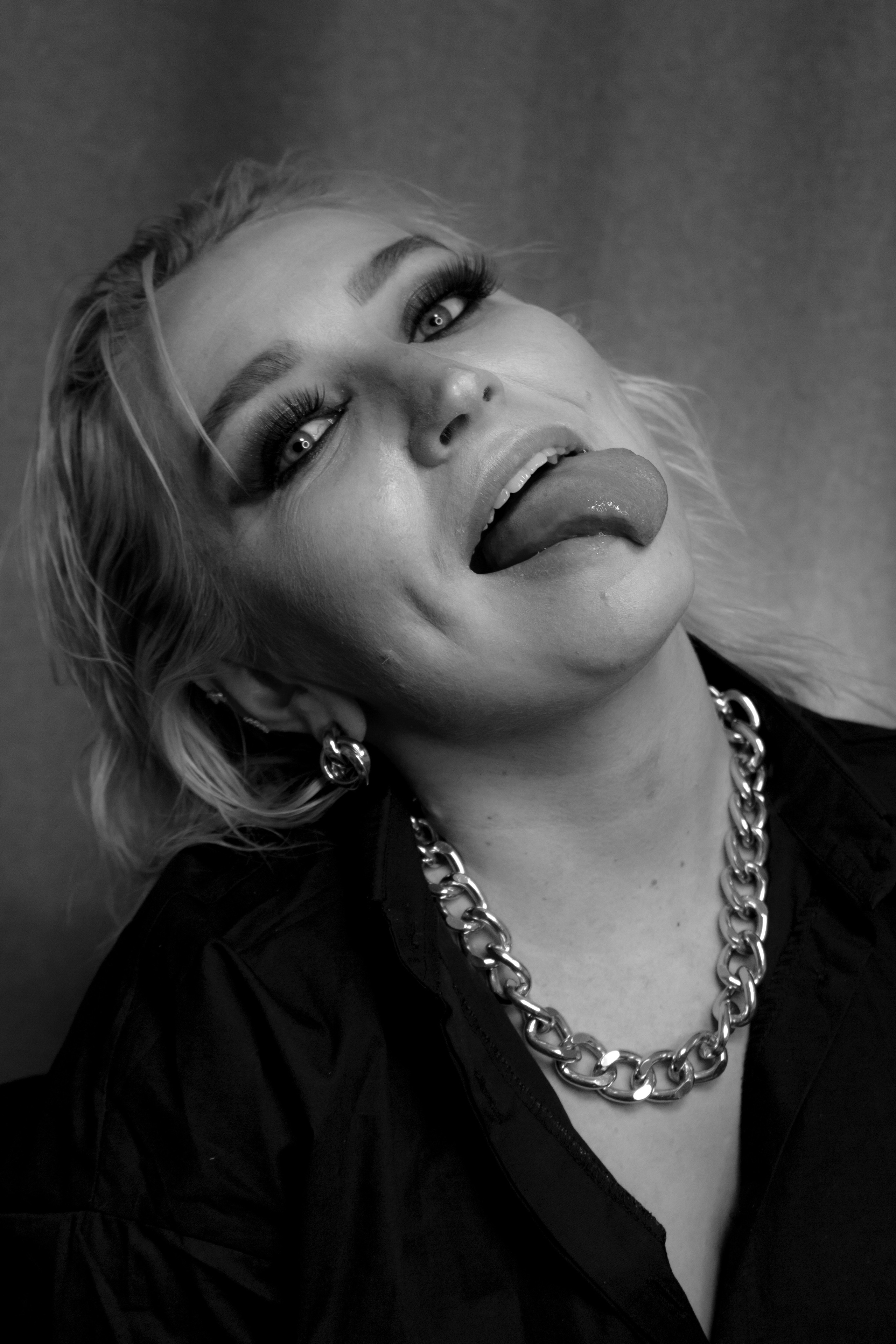 WB. Креативный фотограф в Екатеринбурге Юлия Николотова