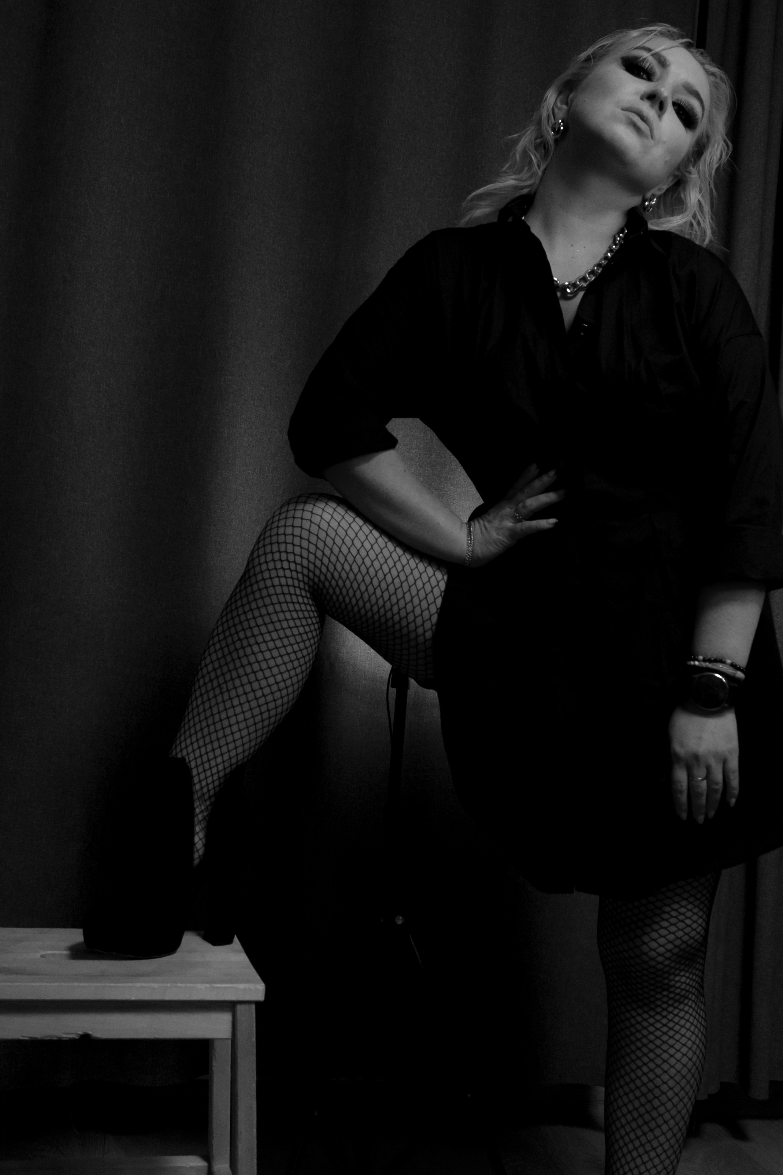 WB. Креативный фотограф в Екатеринбурге Юлия Николотова