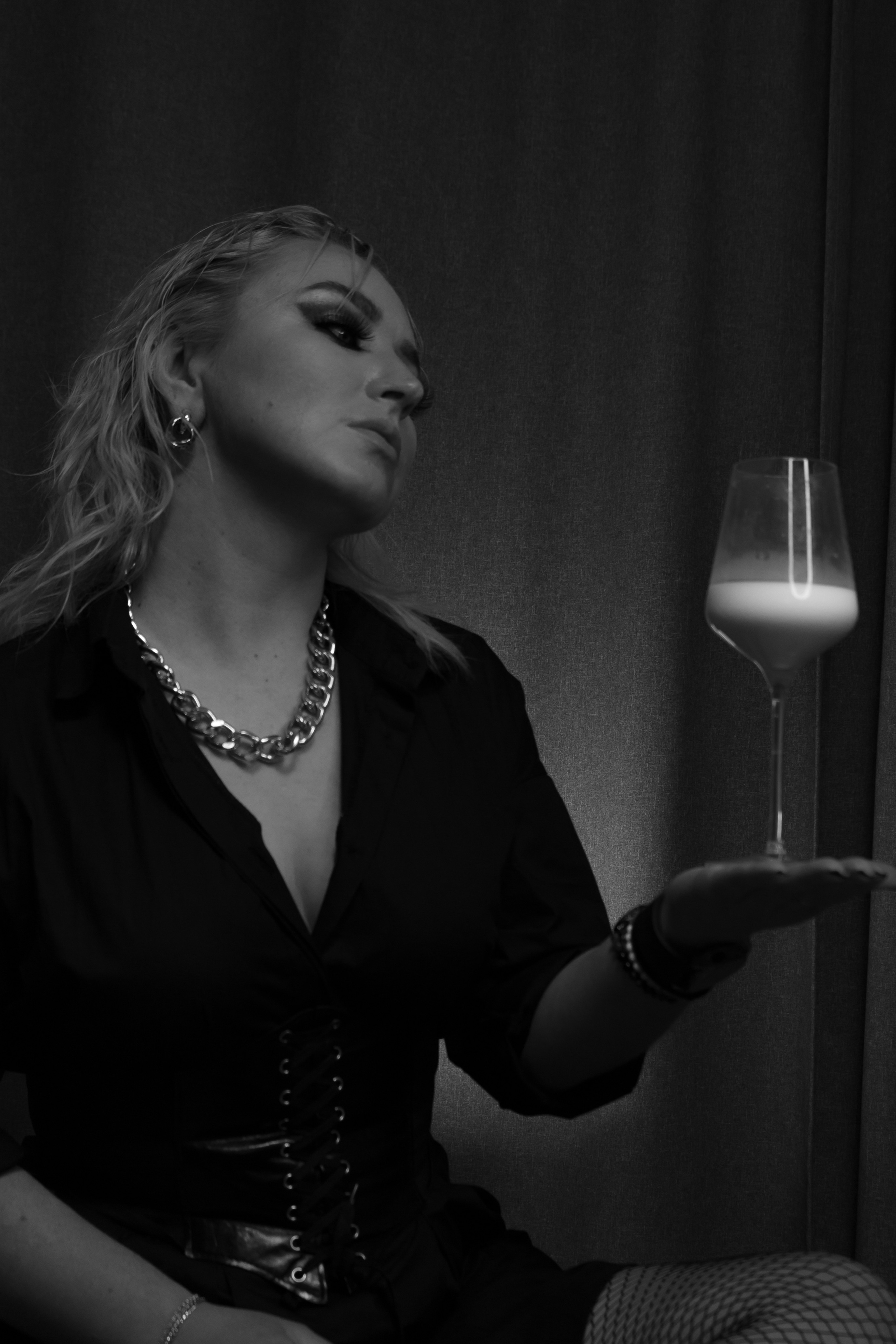 WB. Креативный фотограф в Екатеринбурге Юлия Николотова