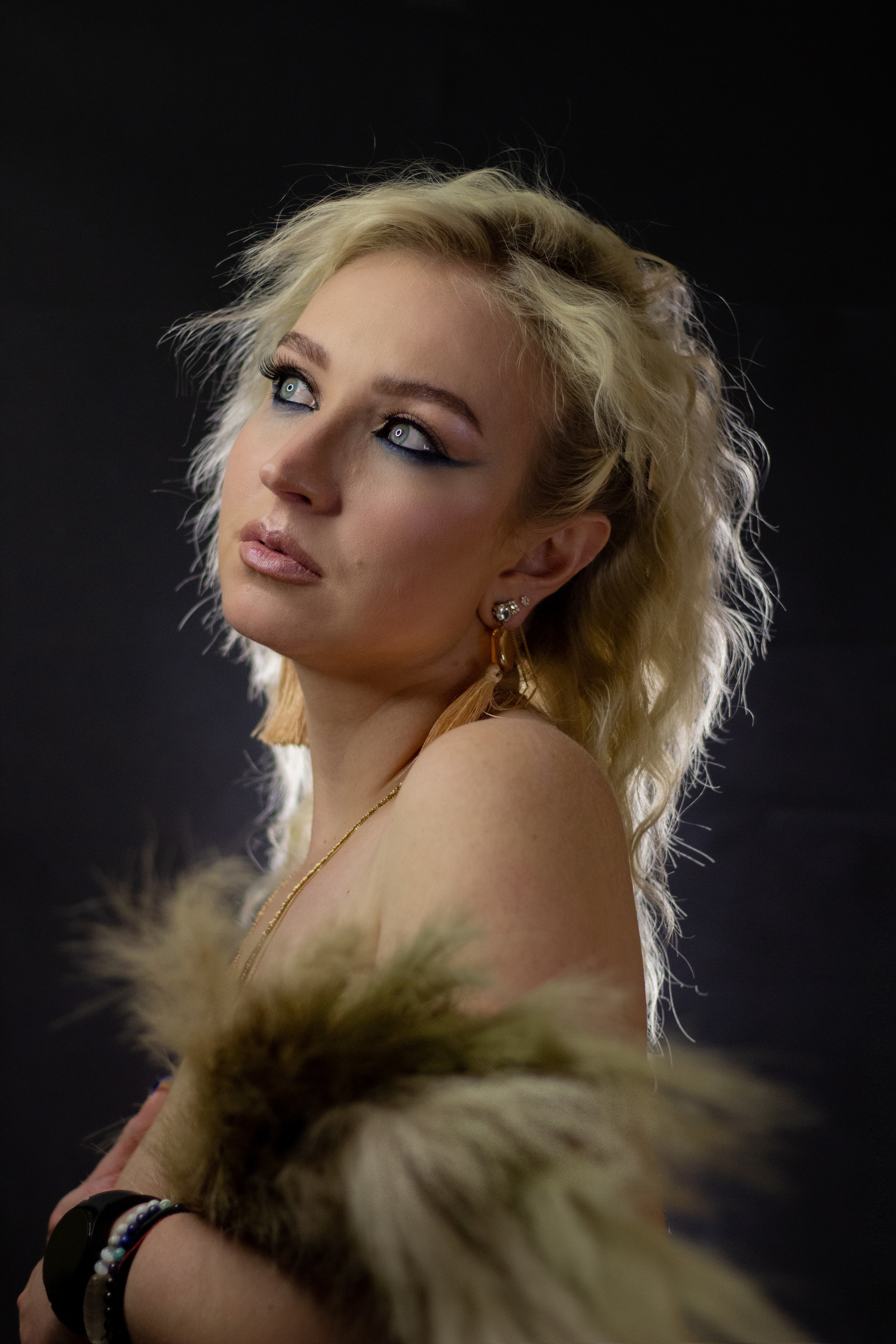 Creative. Креативный фотограф в Екатеринбурге Юлия Николотова