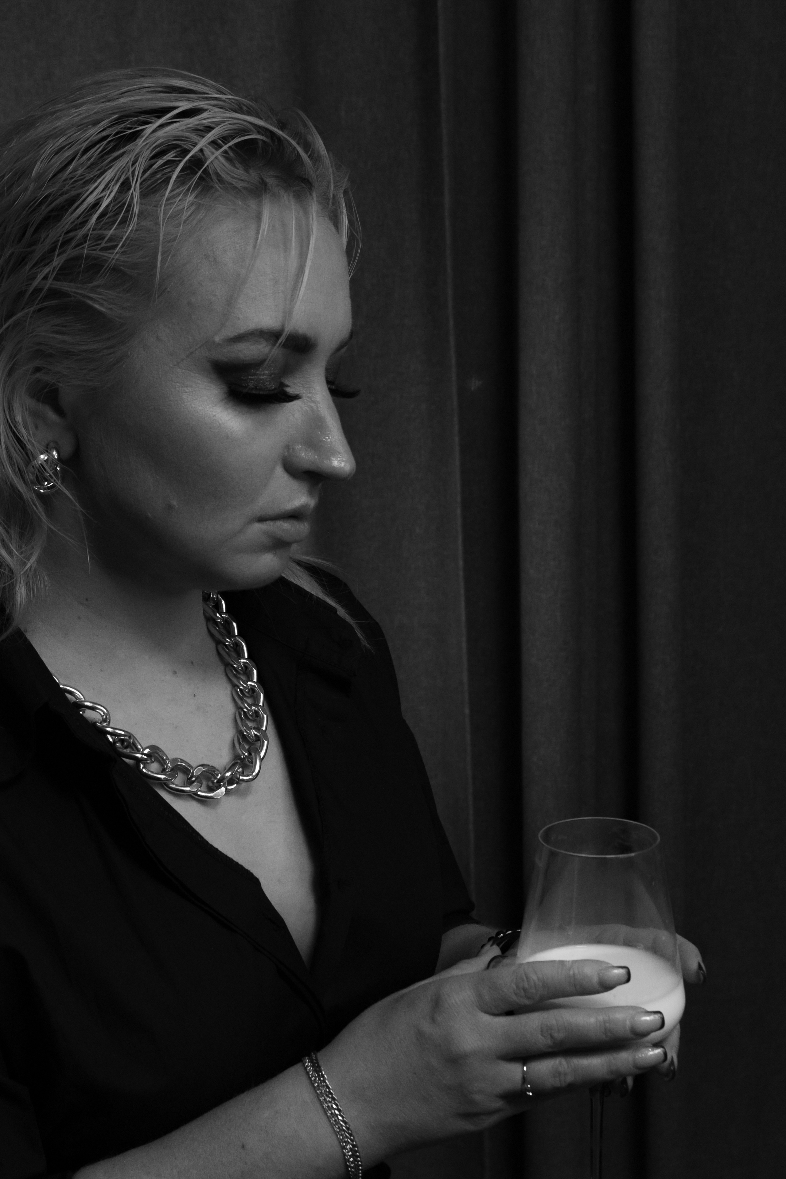 WB. Креативный фотограф в Екатеринбурге Юлия Николотова