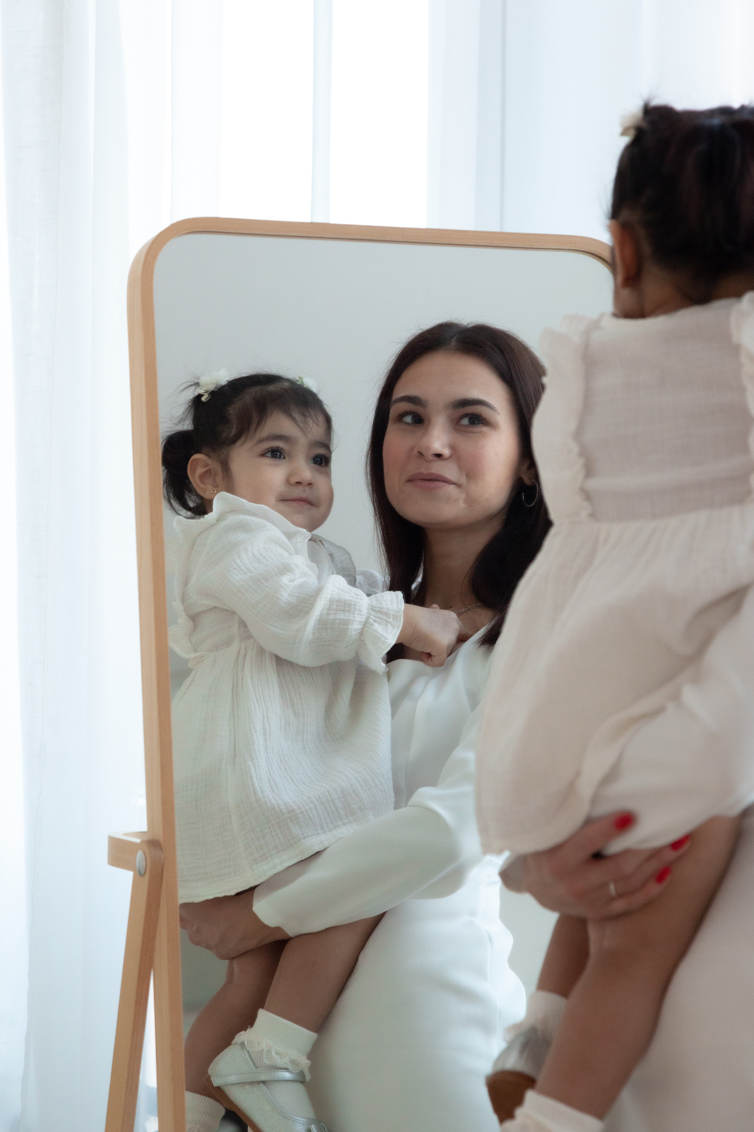 Studio. Креативный фотограф в Екатеринбурге Юлия Николотова