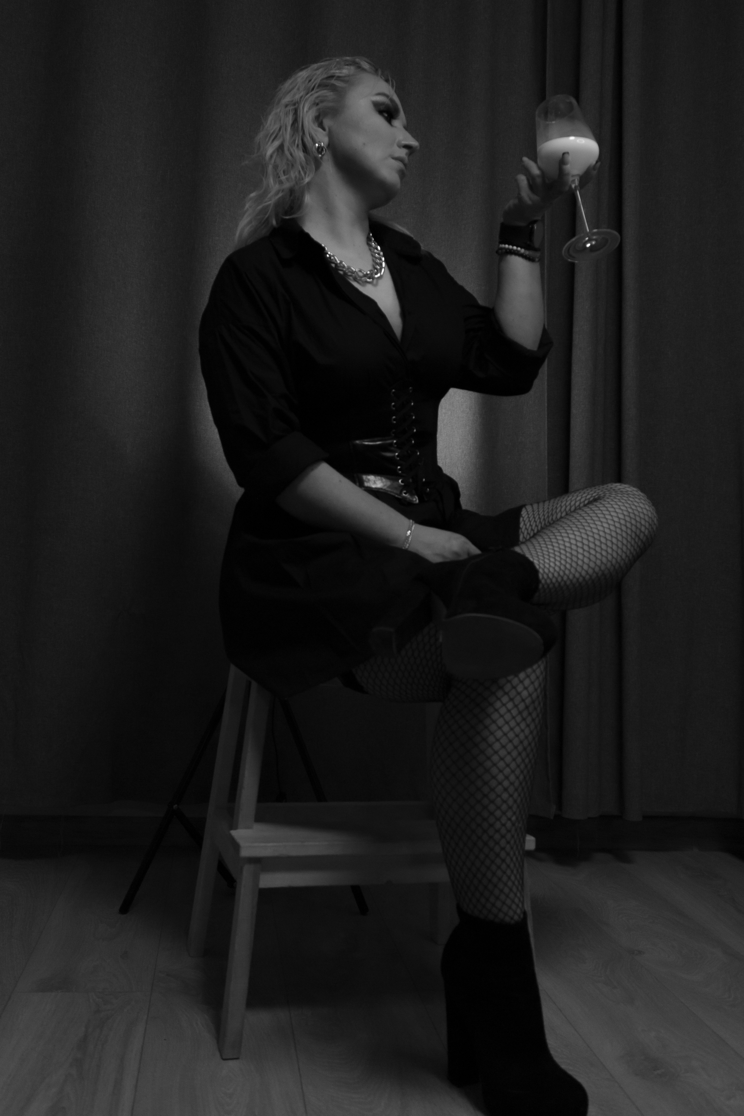 WB. Креативный фотограф в Екатеринбурге Юлия Николотова