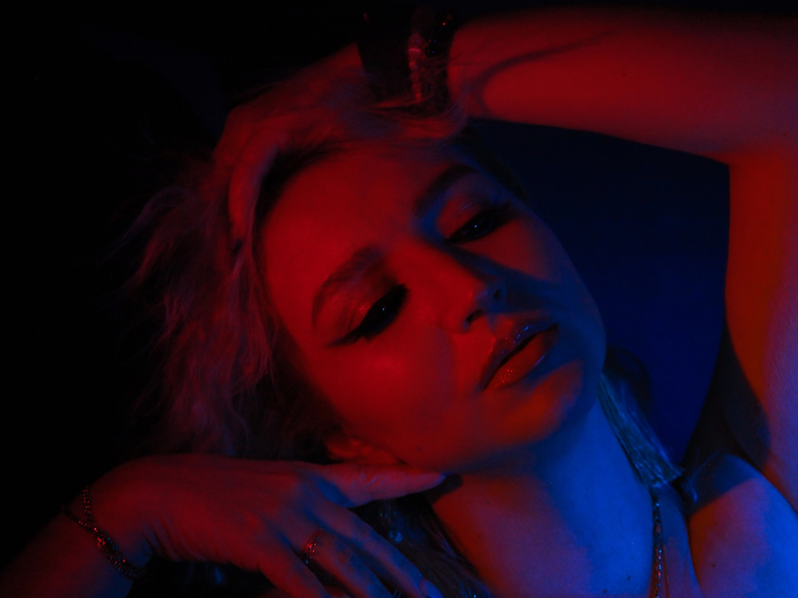 Creative. Креативный фотограф в Екатеринбурге Юлия Николотова