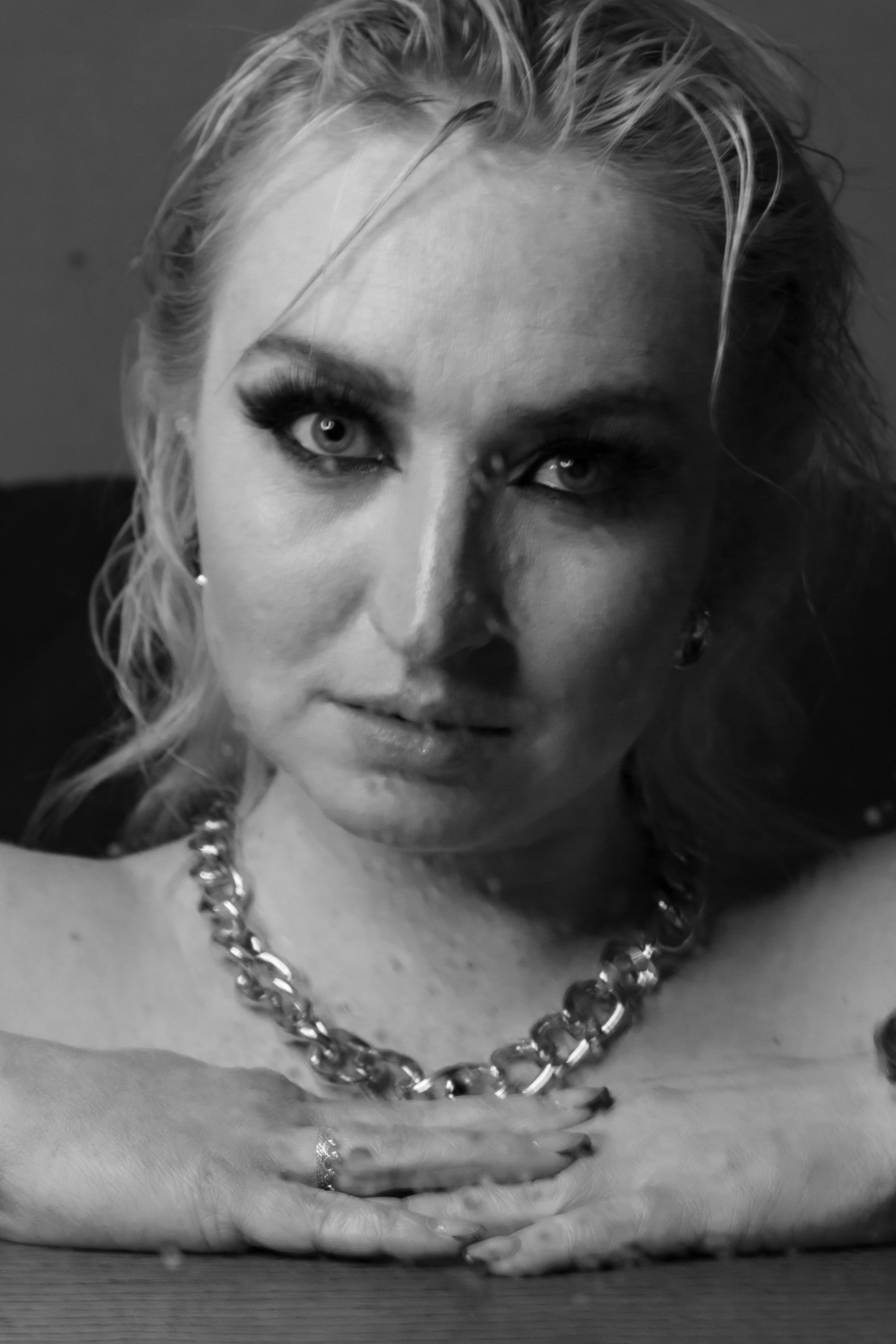 WB. Креативный фотограф в Екатеринбурге Юлия Николотова