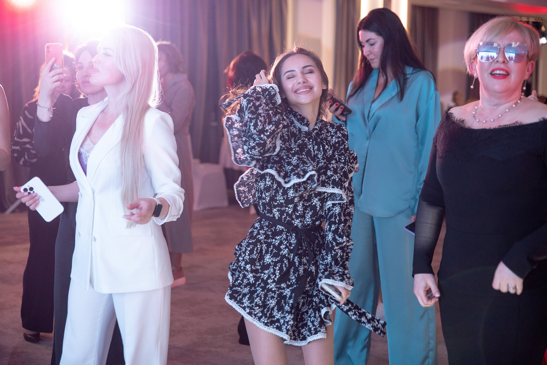 Fashion week ELDERMAFILL 2.0 CITY PARK. Интерьерный и фуд фотограф в Иркутске Дмитрий Арно