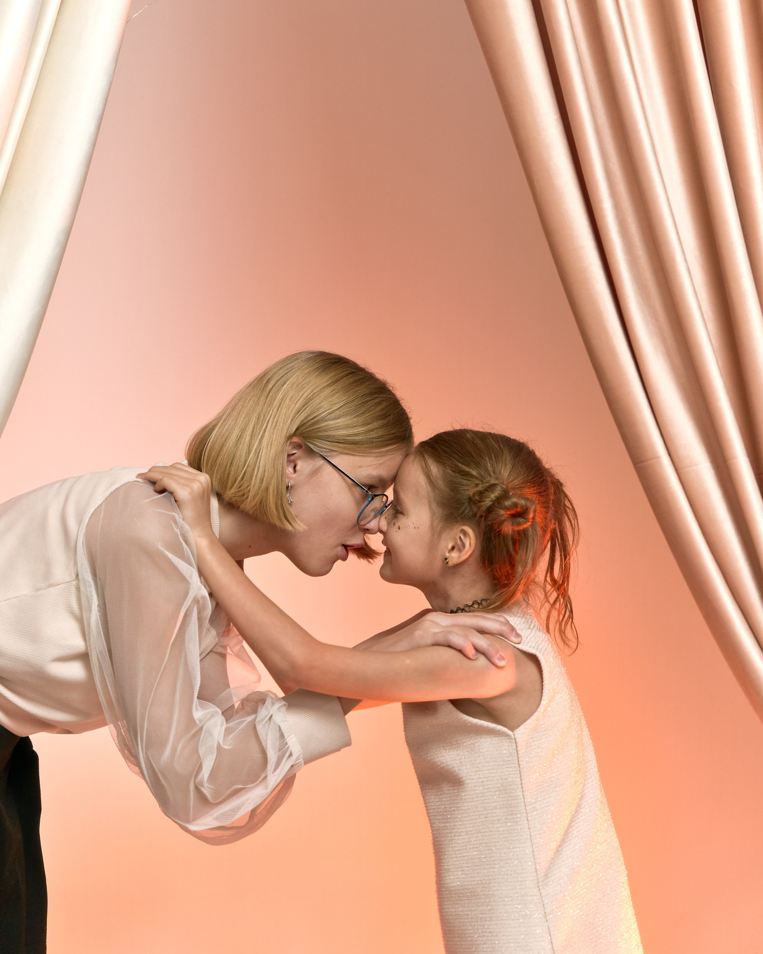 Праздничные фотосессии из фотостудий 2025-2026