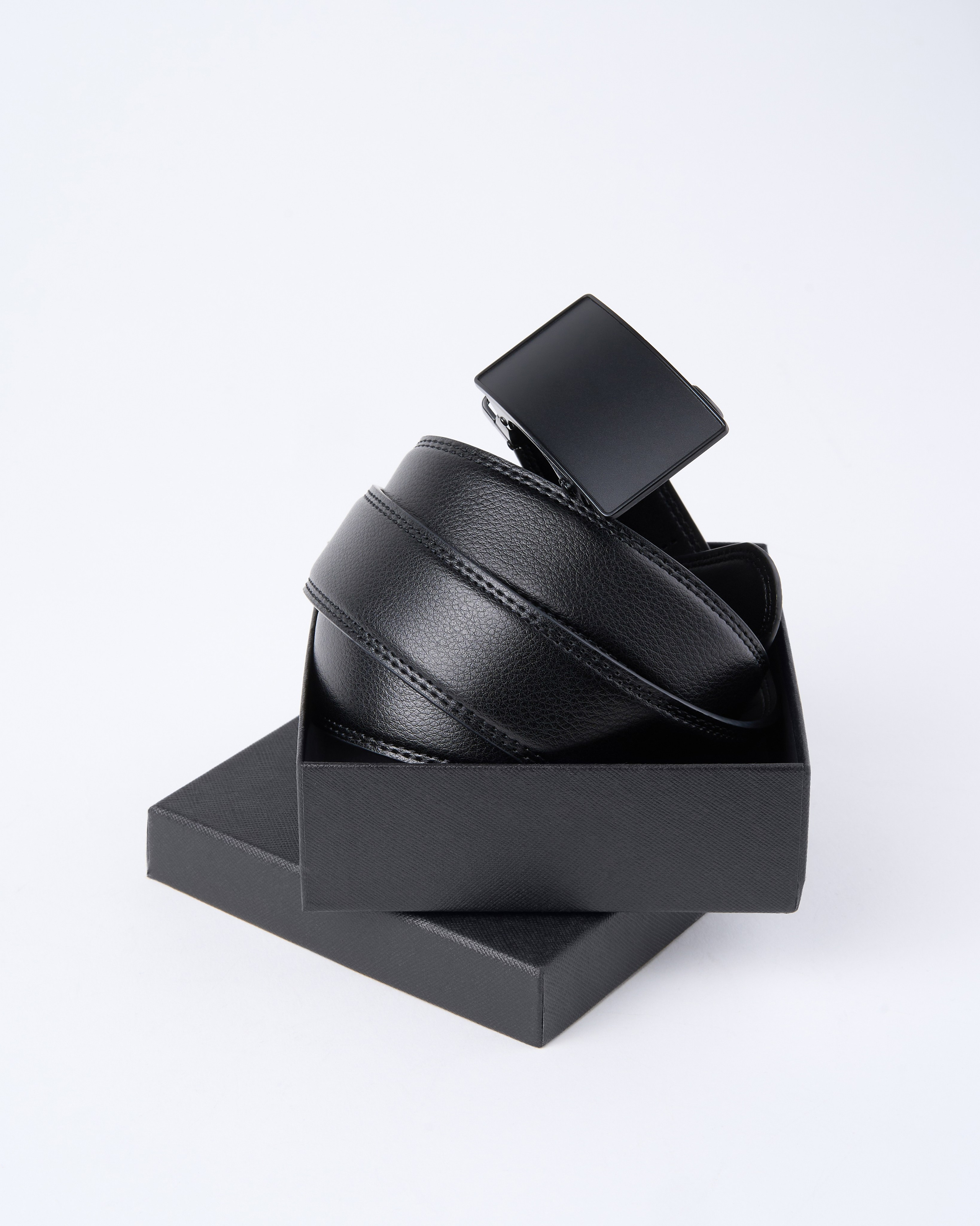 Съемка ремней для маркетплейсов. Алексей Романов фотограф Санкт-Петербург, фотокурсы, фотошкола