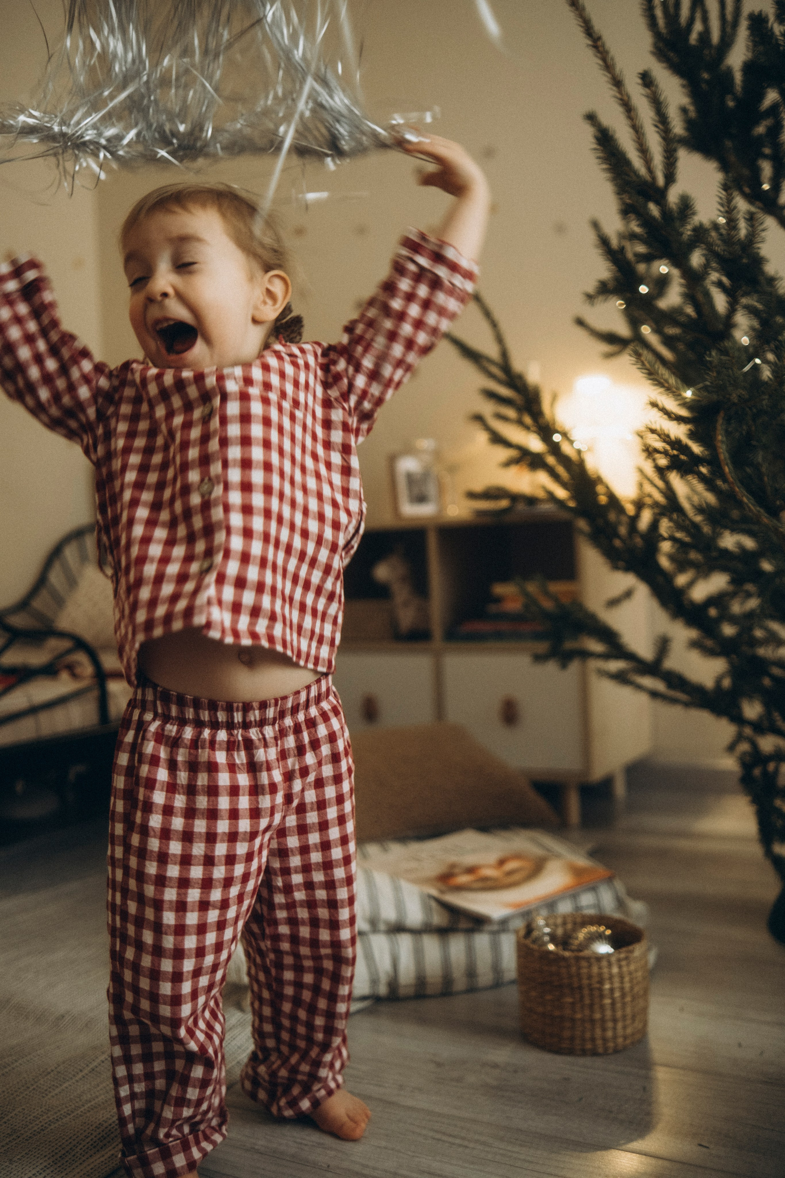 Есеша и ёлка. Видеограф и фотограф Анна Грачева г. Москва