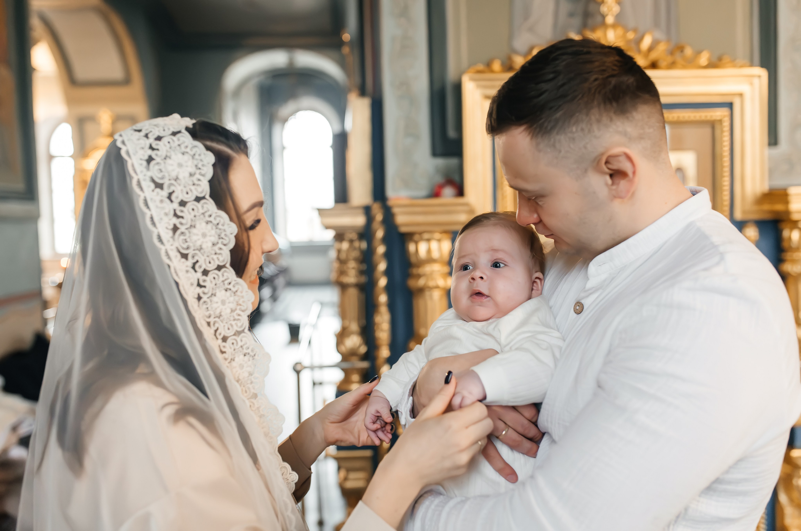 Крещение Гордея и Степана в Храме  Успения Пресвятой Богородицы в Троице-Лыково. Фотограф на крещение и венчание Москва  Надежда Баланина