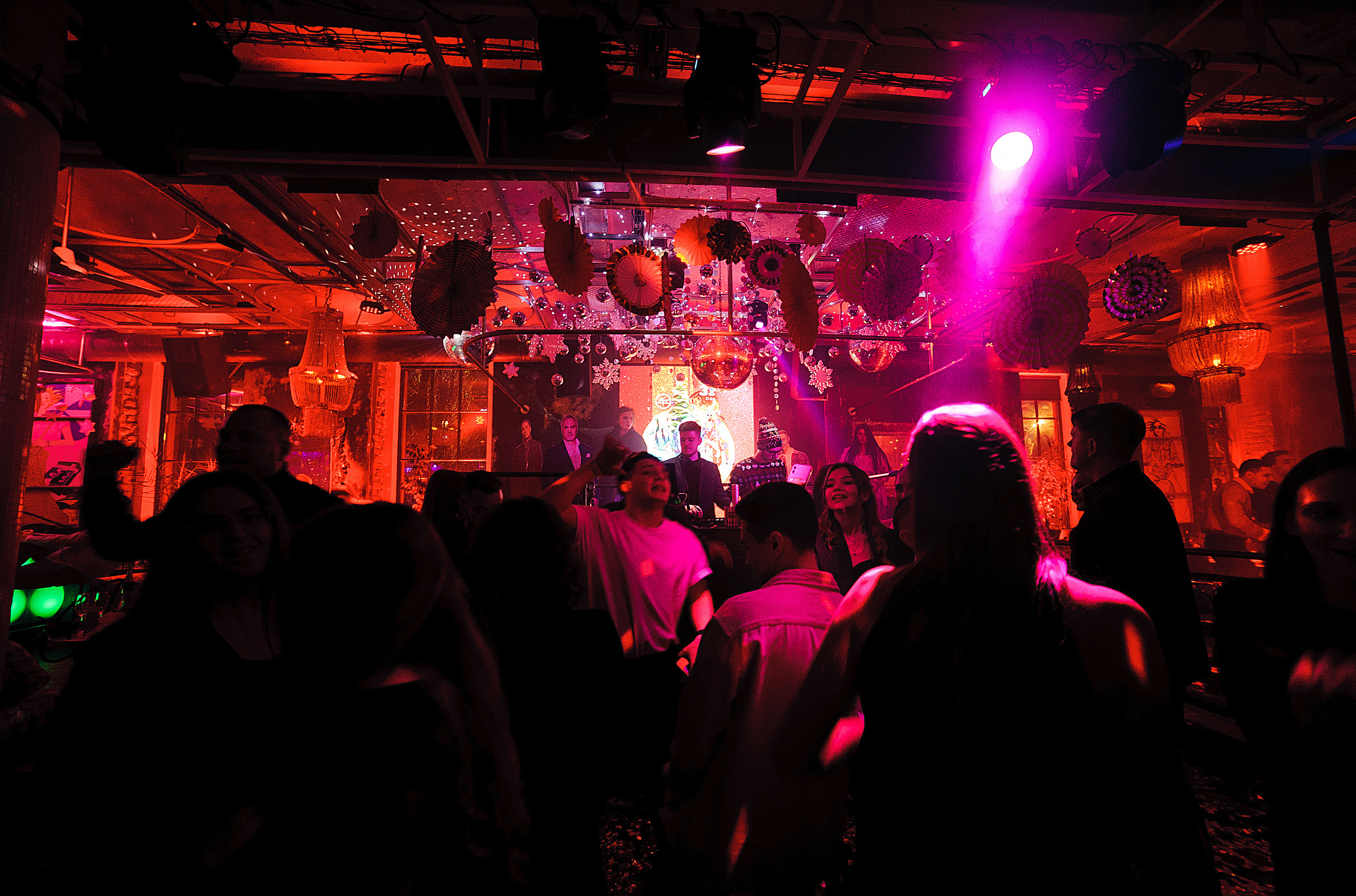 Новогодняя ночь 2023 в БурдаМоден. Свадебный и семейный фотограф в Ростове-на-Дону Алина Астахова