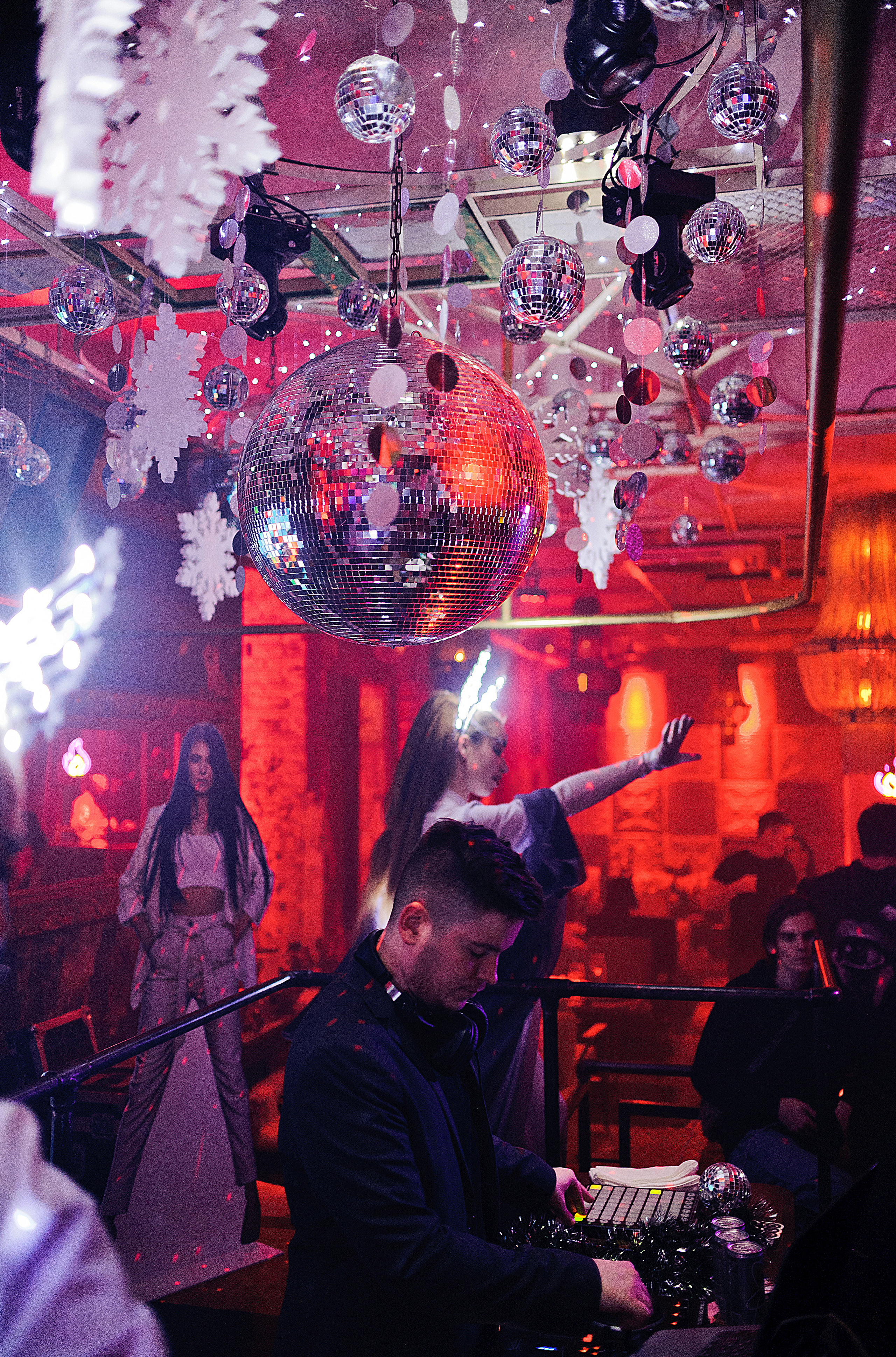 Новогодняя ночь 2023 в БурдаМоден. Свадебный и семейный фотограф в Ростове-на-Дону Алина Астахова