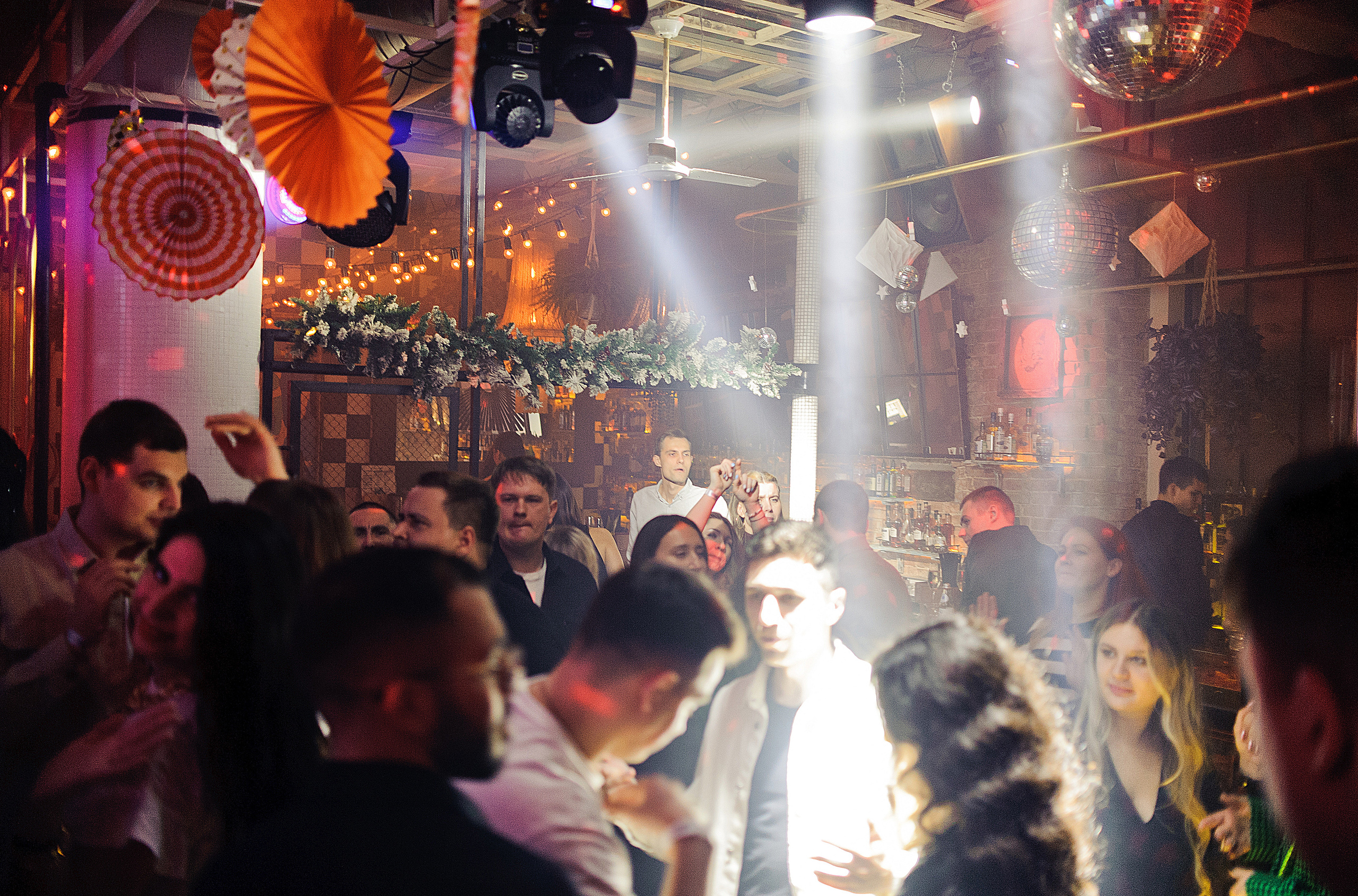 Новогодняя ночь 2023 в БурдаМоден. Свадебный и семейный фотограф в Ростове-на-Дону Алина Астахова