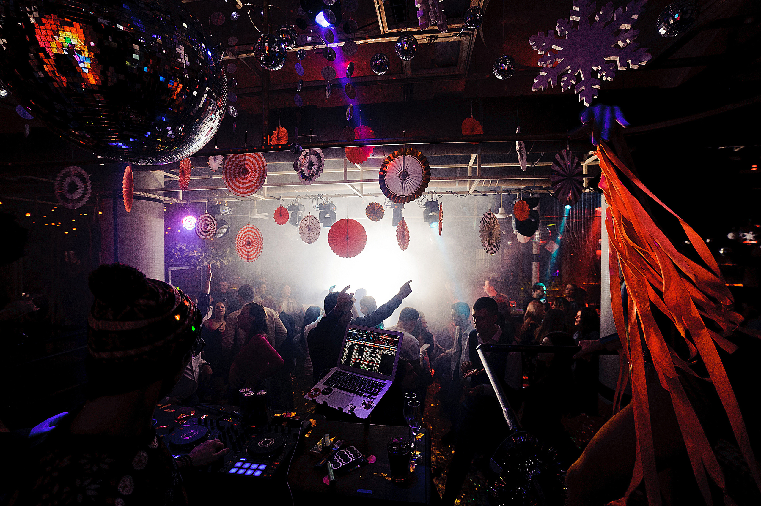 Новогодняя ночь 2023 в БурдаМоден. Свадебный и семейный фотограф в Ростове-на-Дону Алина Астахова