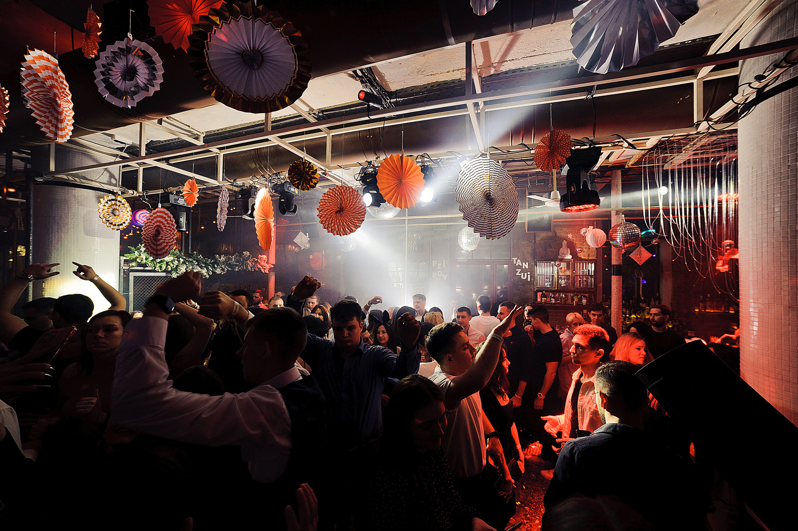 Новогодняя ночь 2023 в БурдаМоден. Свадебный и семейный фотограф в Ростове-на-Дону Алина Астахова