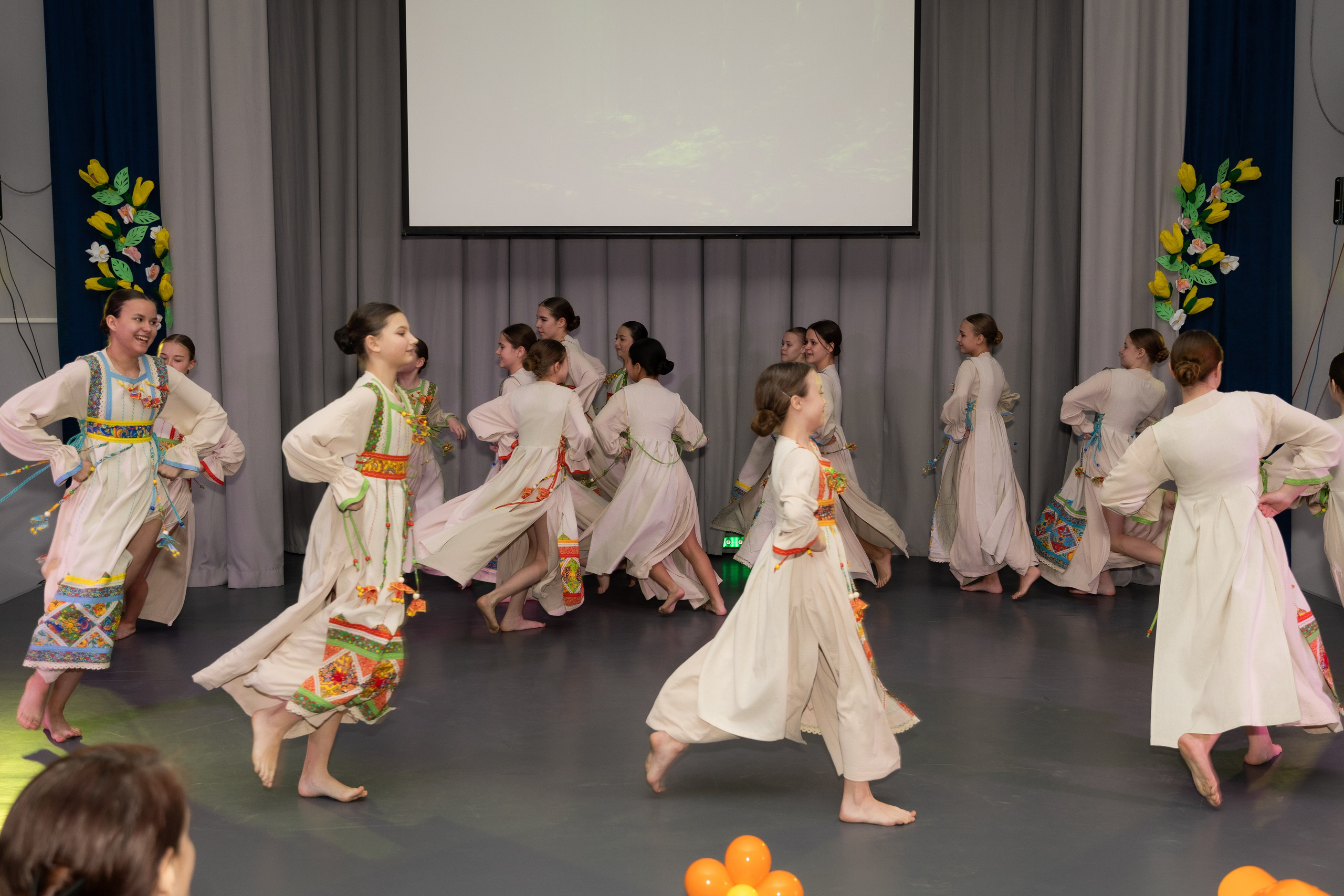 Танцевальный коллектив. Рыжий Фотограф Иркутск