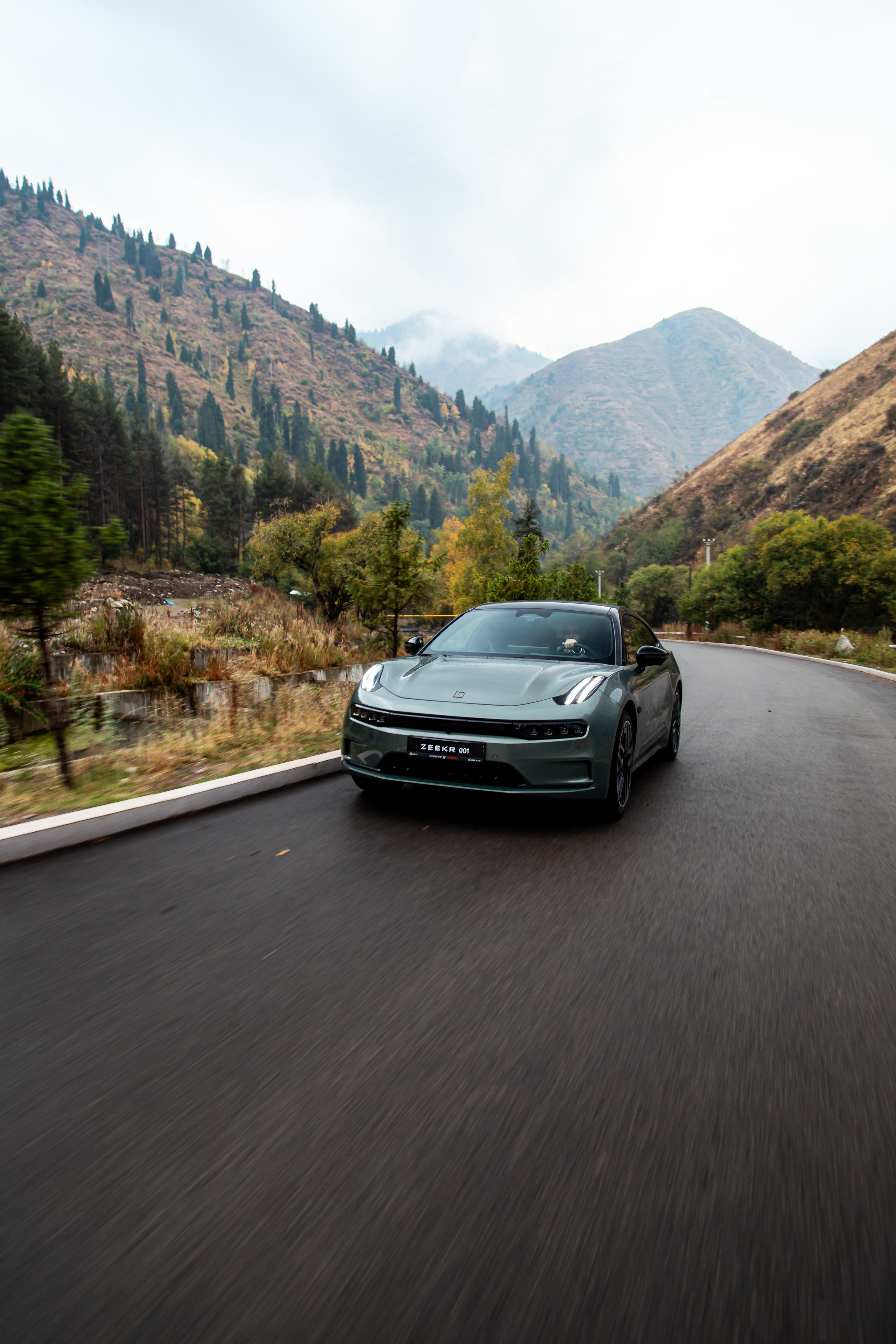 ZEEKR 001. Рекламный и портретный фотограф в Алматы — Серекпаев Танирхан