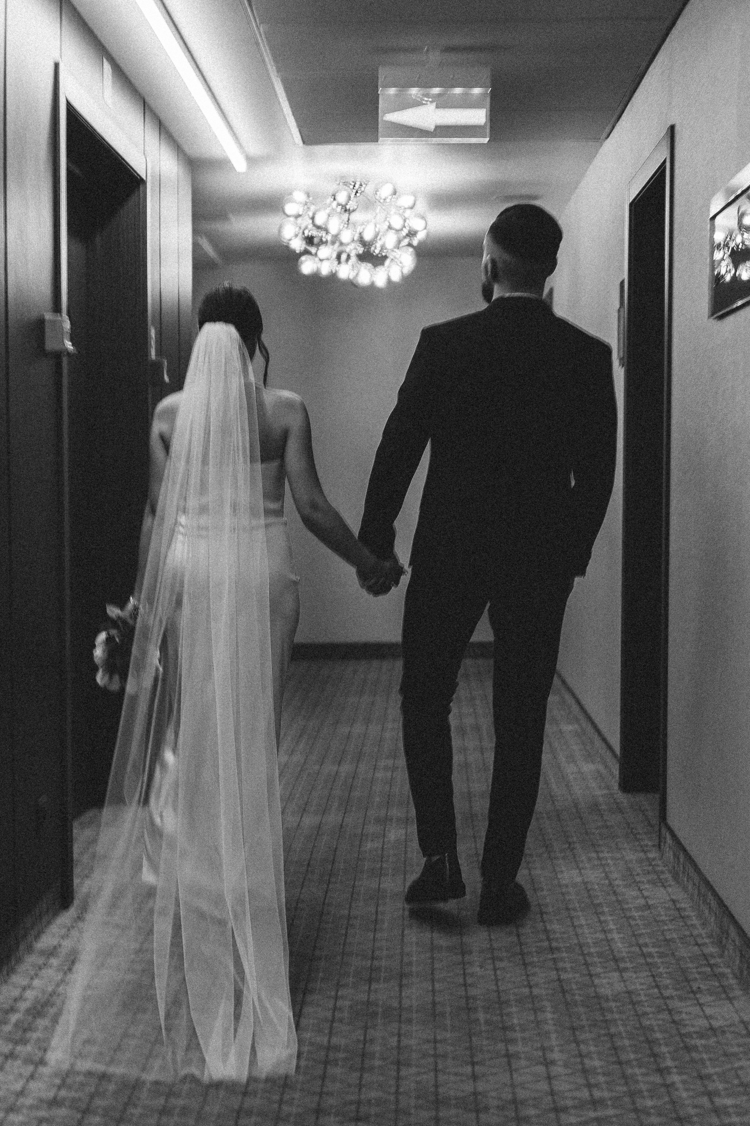 СВАДЕБНАЯ СЬЕМКА СБОРОВ ЖЕНИХА И НЕВЕСТЫ В ОТЕЛЕ И ТАКЖЕ ФОТОСЕССИИЯ В ОТЕЛЕЕ МЕГАПОЛИС БРЯНСК. Профессиональный фотограф, Санкт-Петербург — Виктория Богомолова