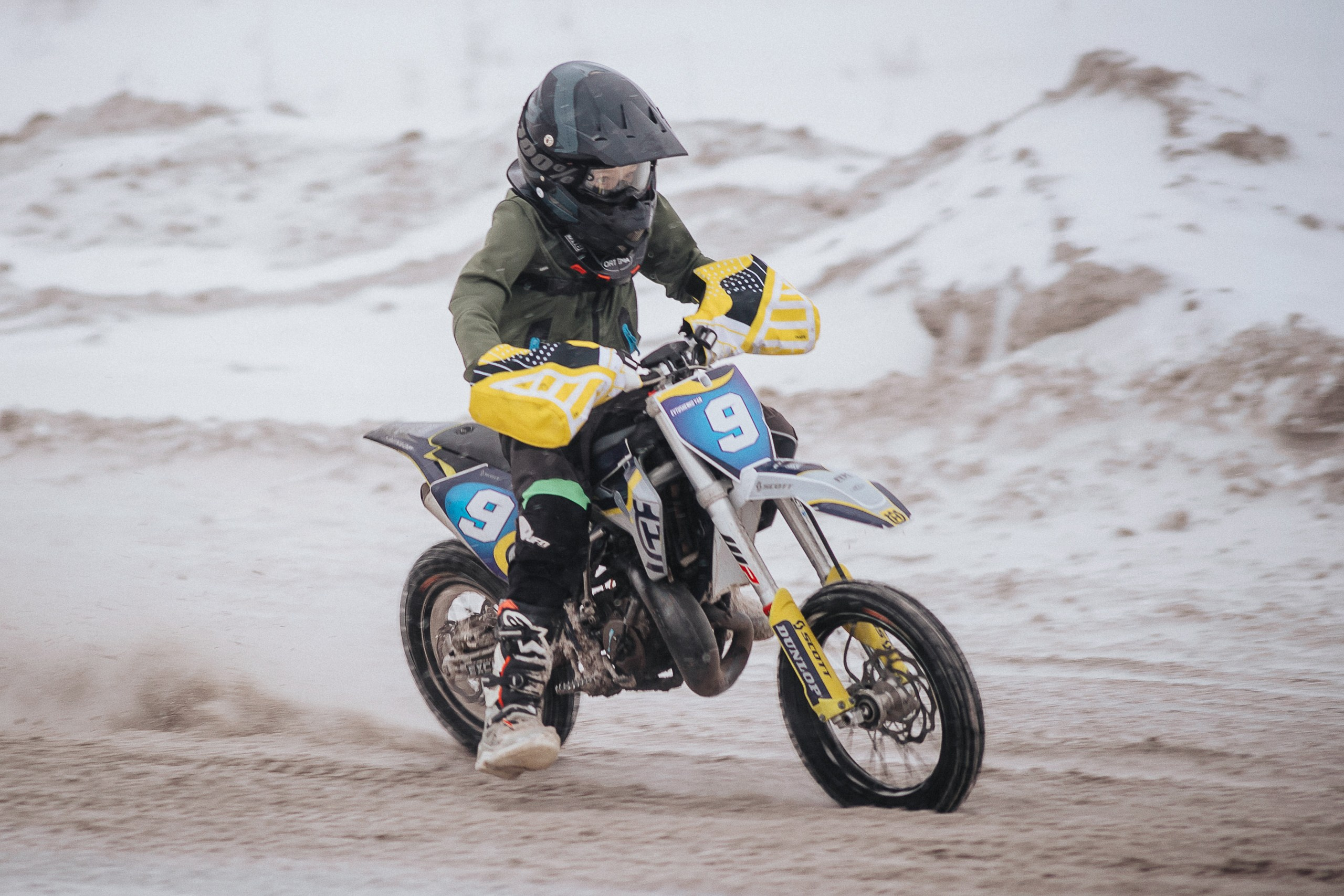 29.12.2024 — Праздничная тренировка на мотоциклетной трассе Люскус. Репортажный фотограф в Кемерово