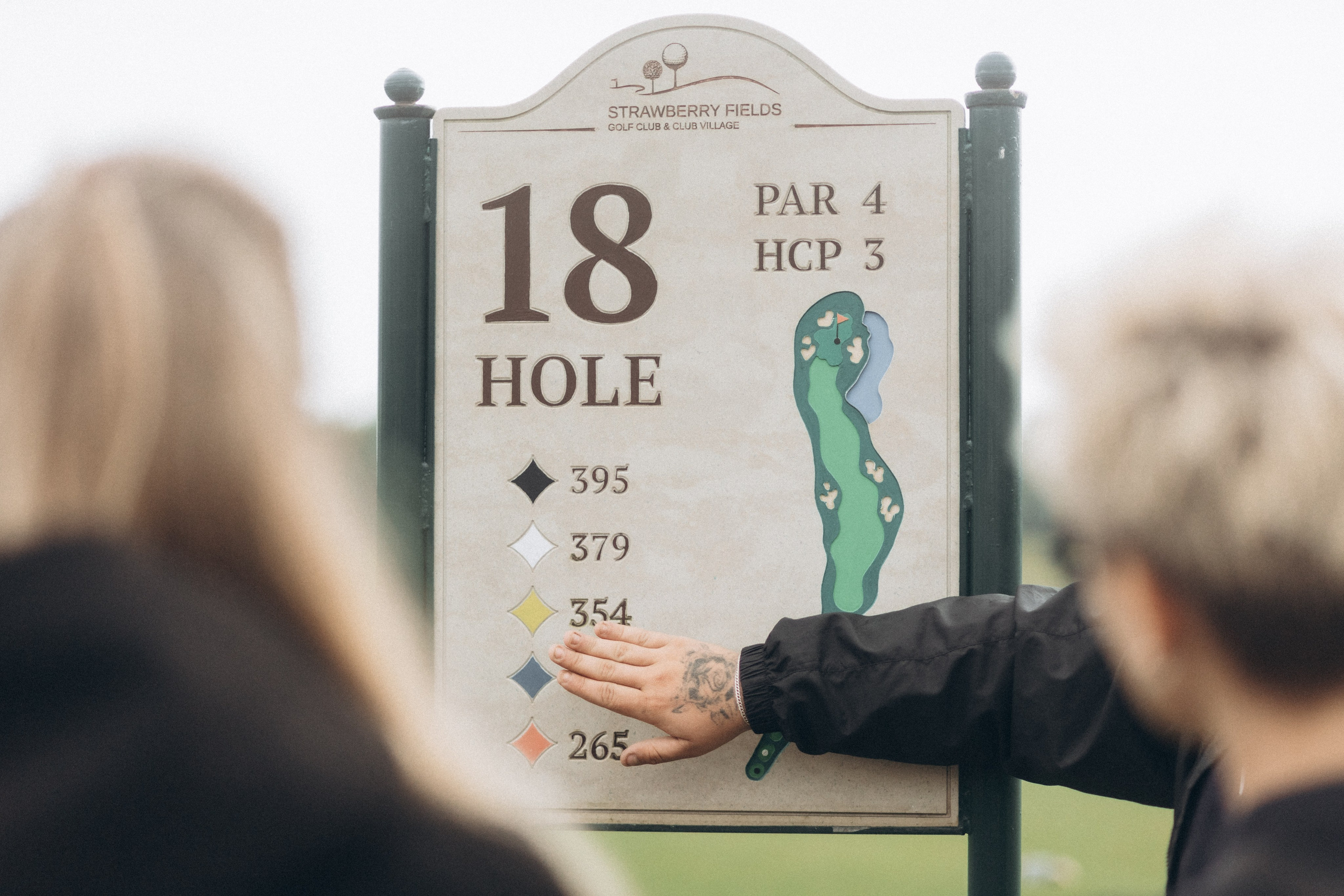 Корпоратив компании Аксон «игра в гольф». Фотограф Артем Бросов в Санкт-Петербурге и Дубае