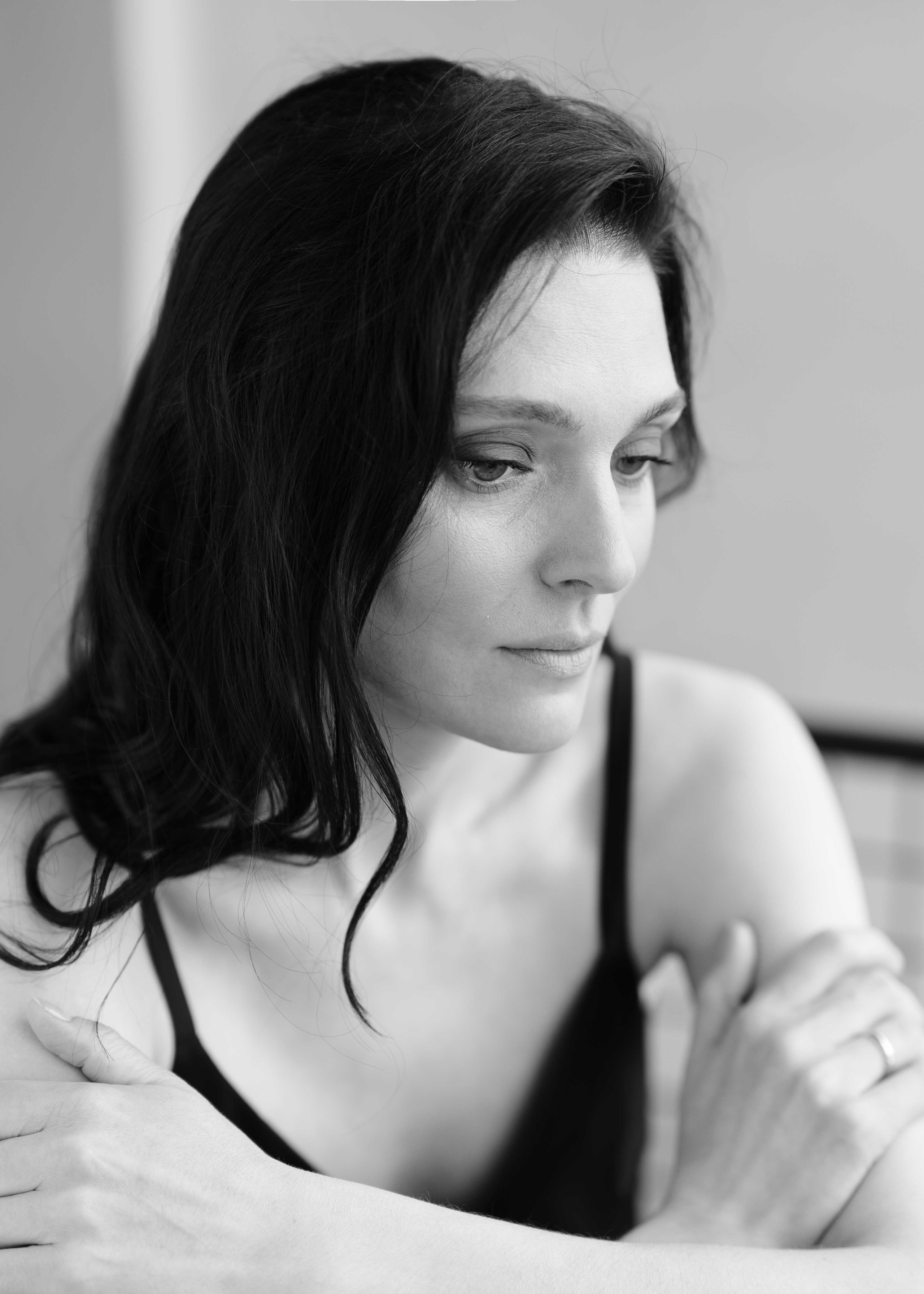 Женский портрет 35+. Женский портретный фотограф 35+ Воронеж. Добро пожаловать в магию ЧБ портрета