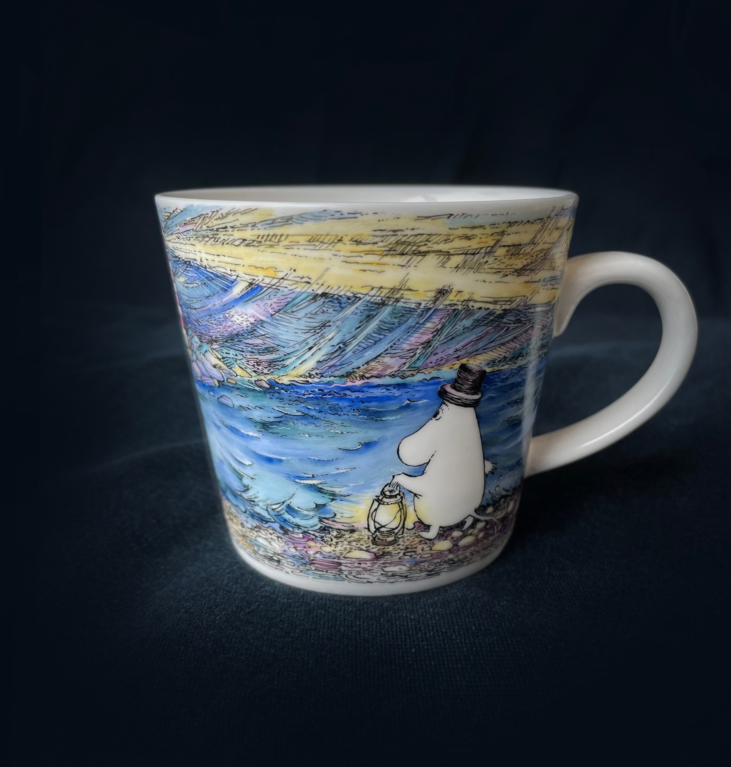 Кружка с Муми-троллем. . Роспись фарфора в Санкт-Петербурге. 