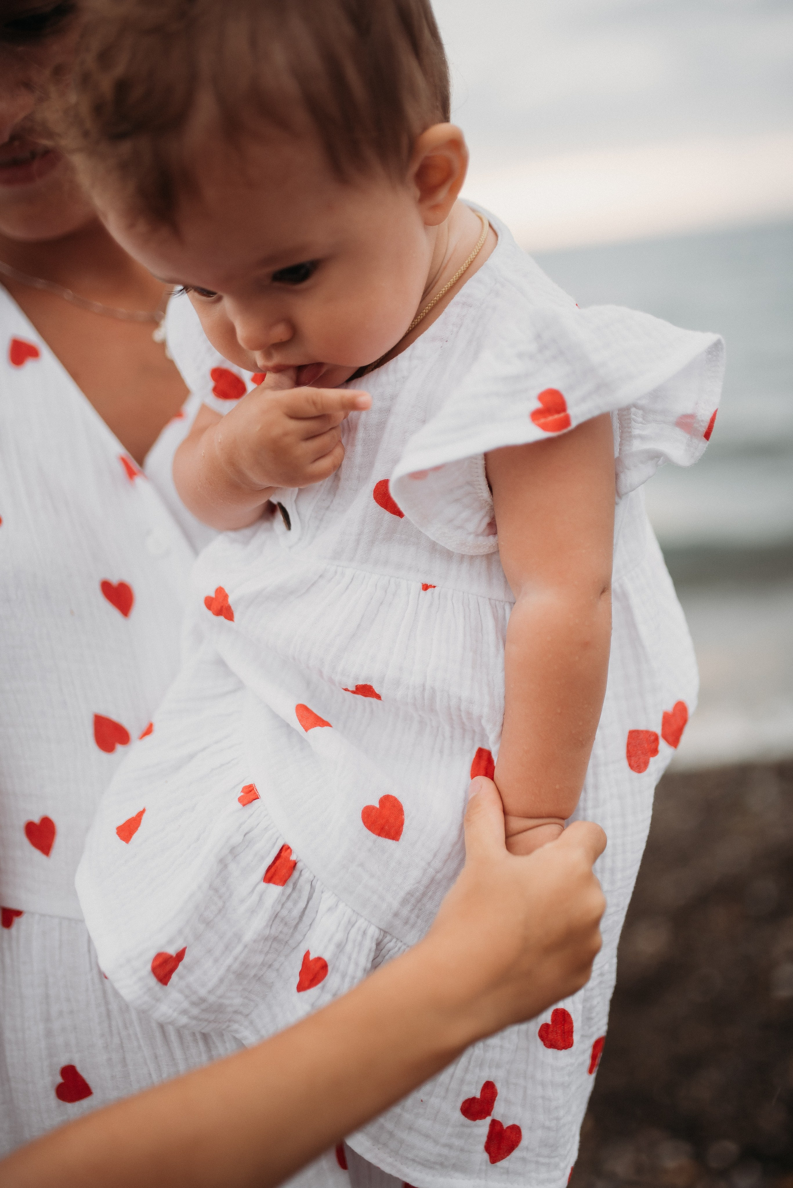 Семейная морская фотосессия на берегу Сочи. Фотограф в Сочи — Маргарита Поганова