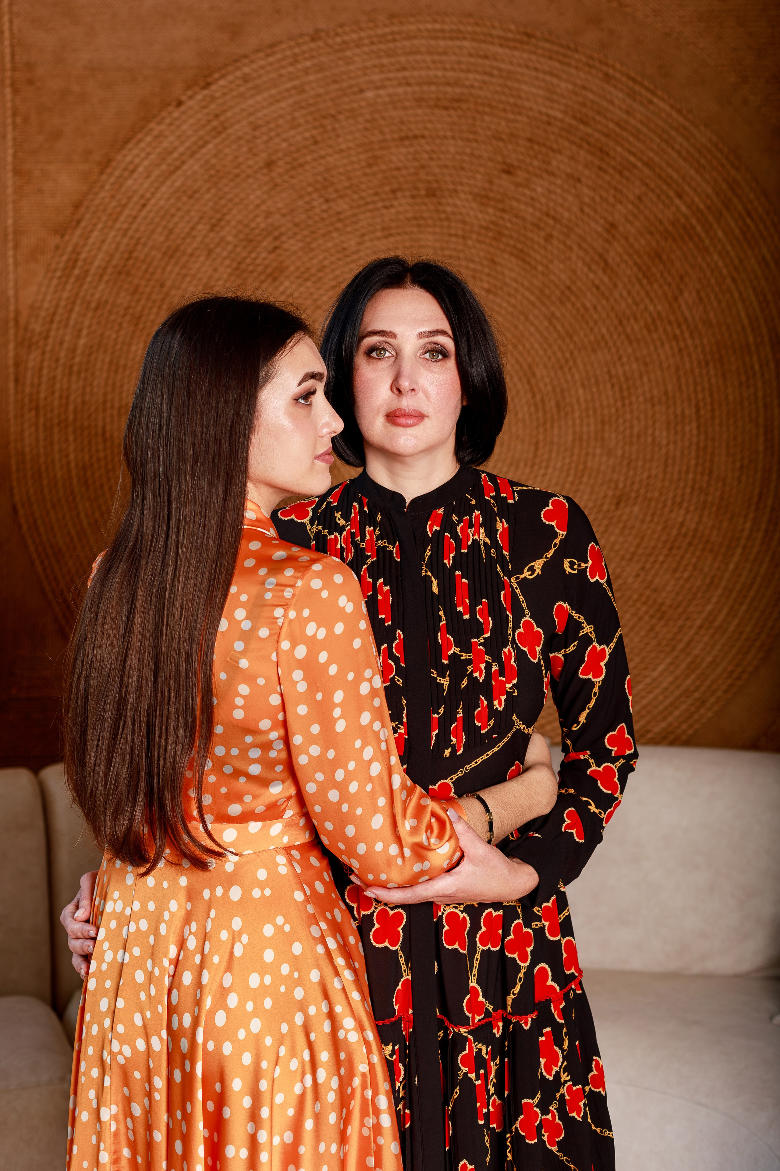 Мама и дочь в студии Белый осел. Семейный и детский фотограф в Краснодаре Ирина Лаврецкая