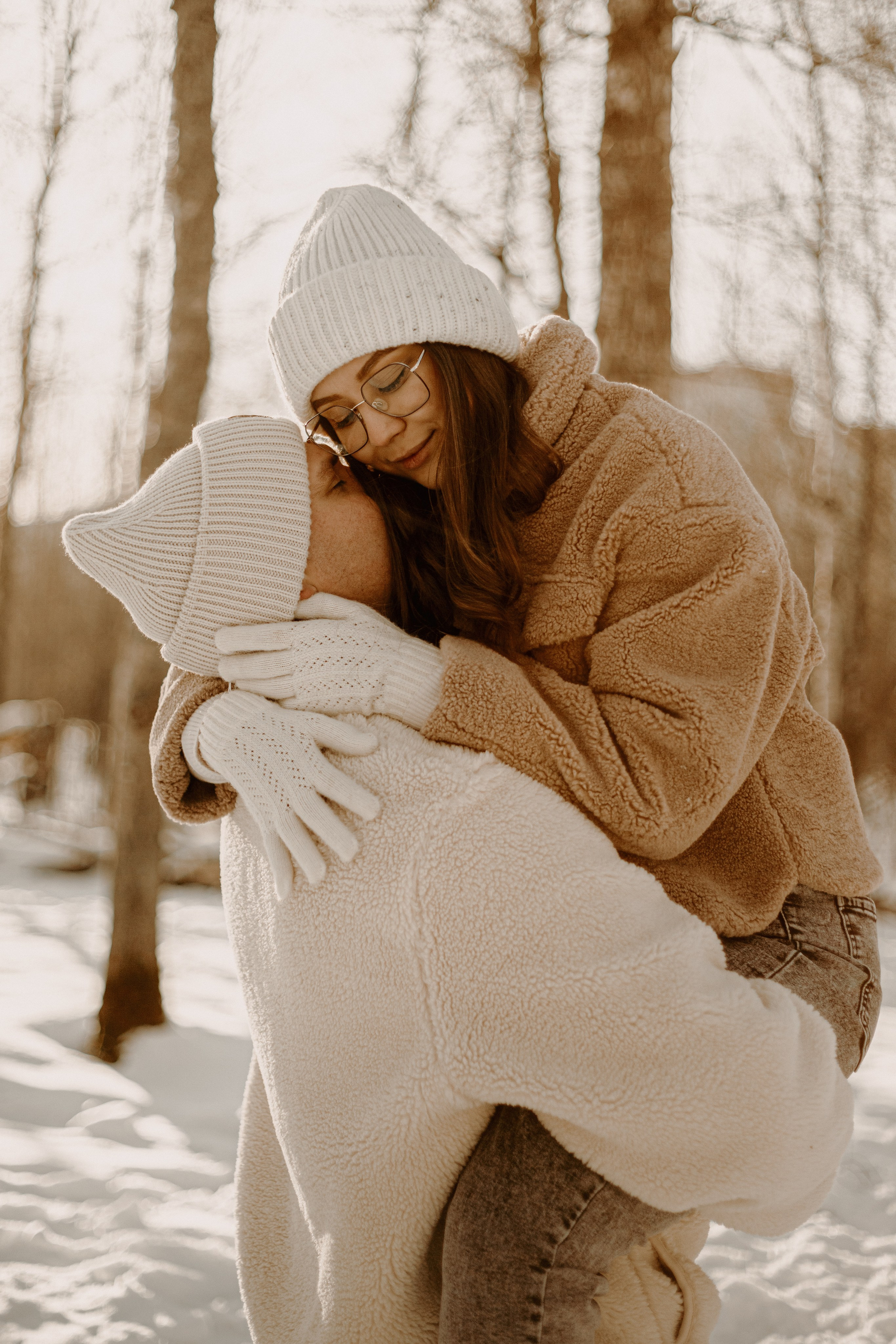 Тепло в зимнем лесу. Арт-фотограф Крис Л. в Тобольске: портрет, семейные, свадьбы