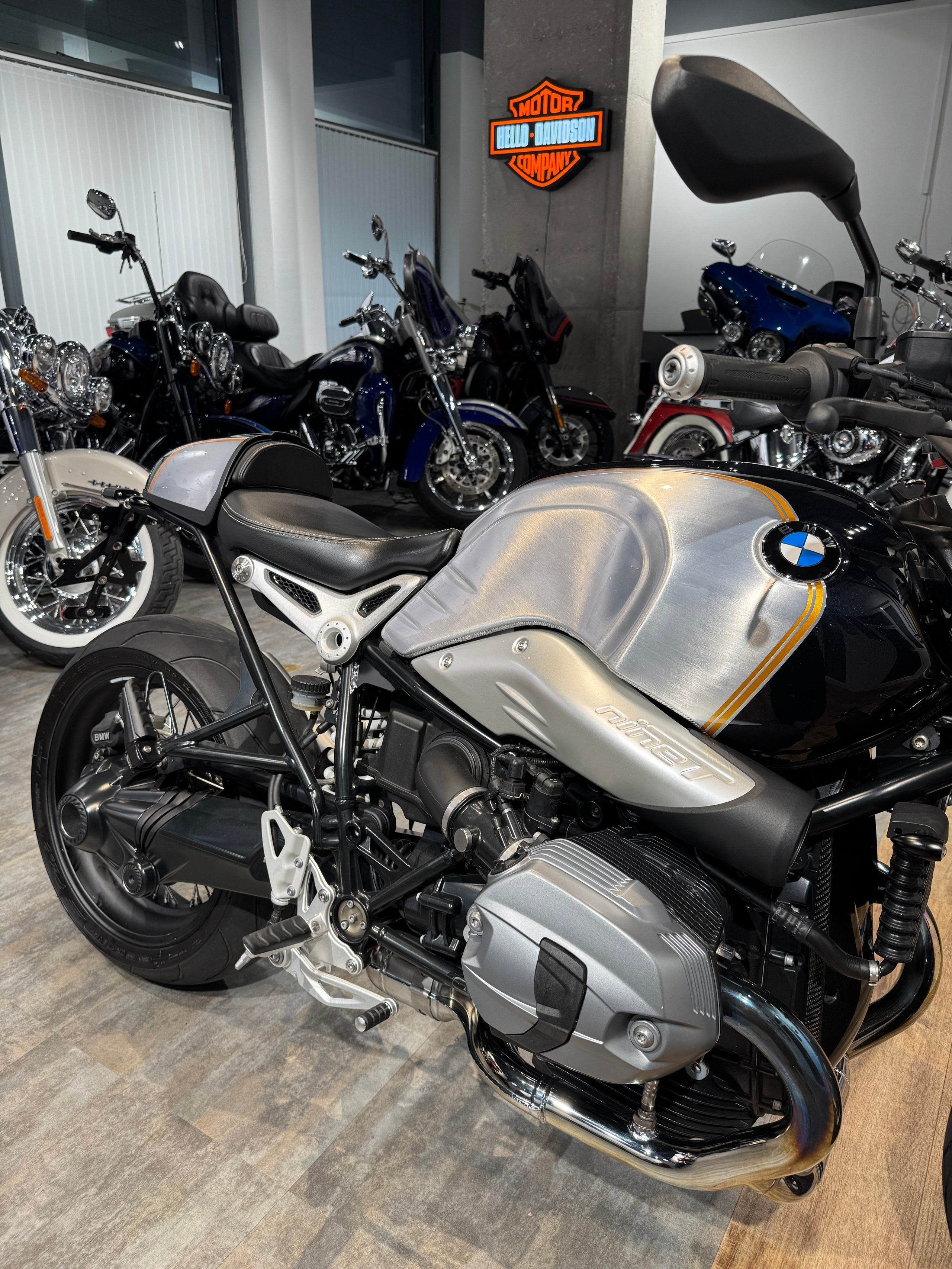 Мотоциклы Harley-Davidson BMW R Nine T (Option 719) — купить мотоцикл. Hello Davidson, Москва. Только хорошие мотоциклы…