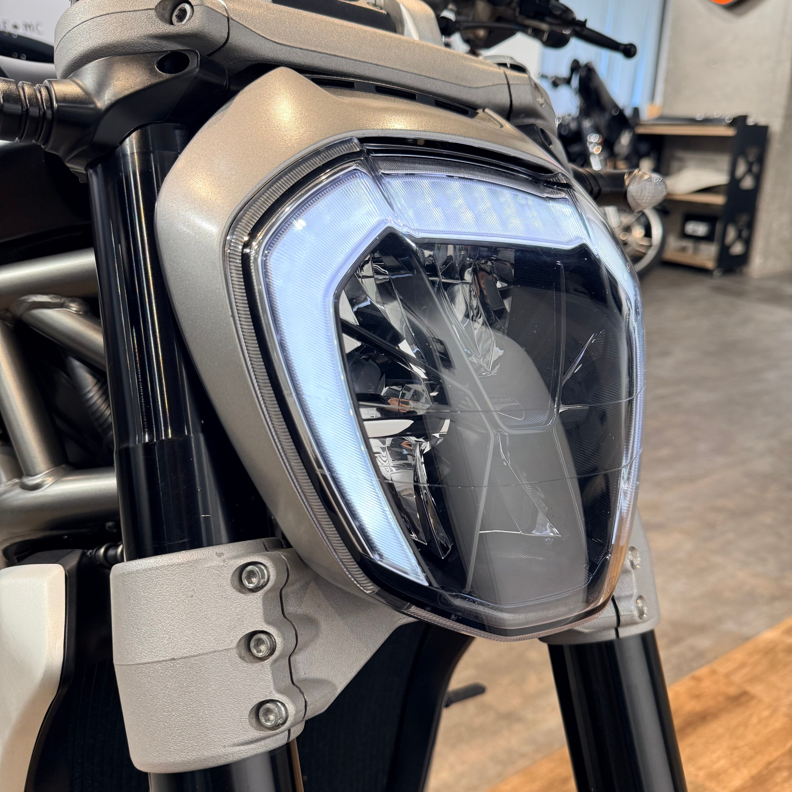 2018 ducati xDiavel Black Denim (VIN *ZDM*6129). Hello Davidson, Москва. Только хорошие мотоциклы…