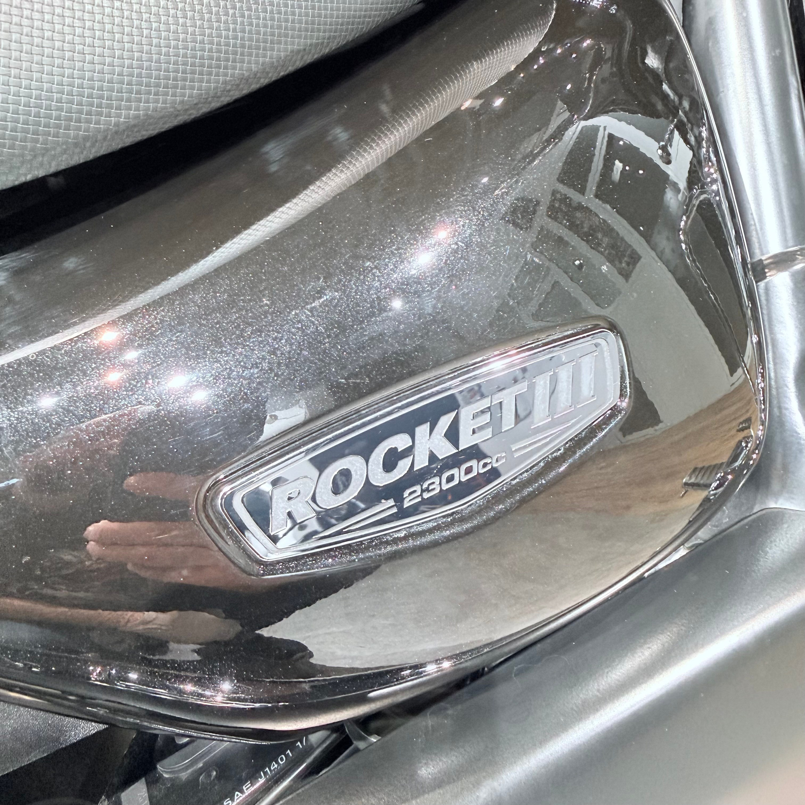 Купить Triumph 2017 Rocket III Roadster — подробнее на сайте. Hello Davidson, Москва. Только хорошие мотоциклы…