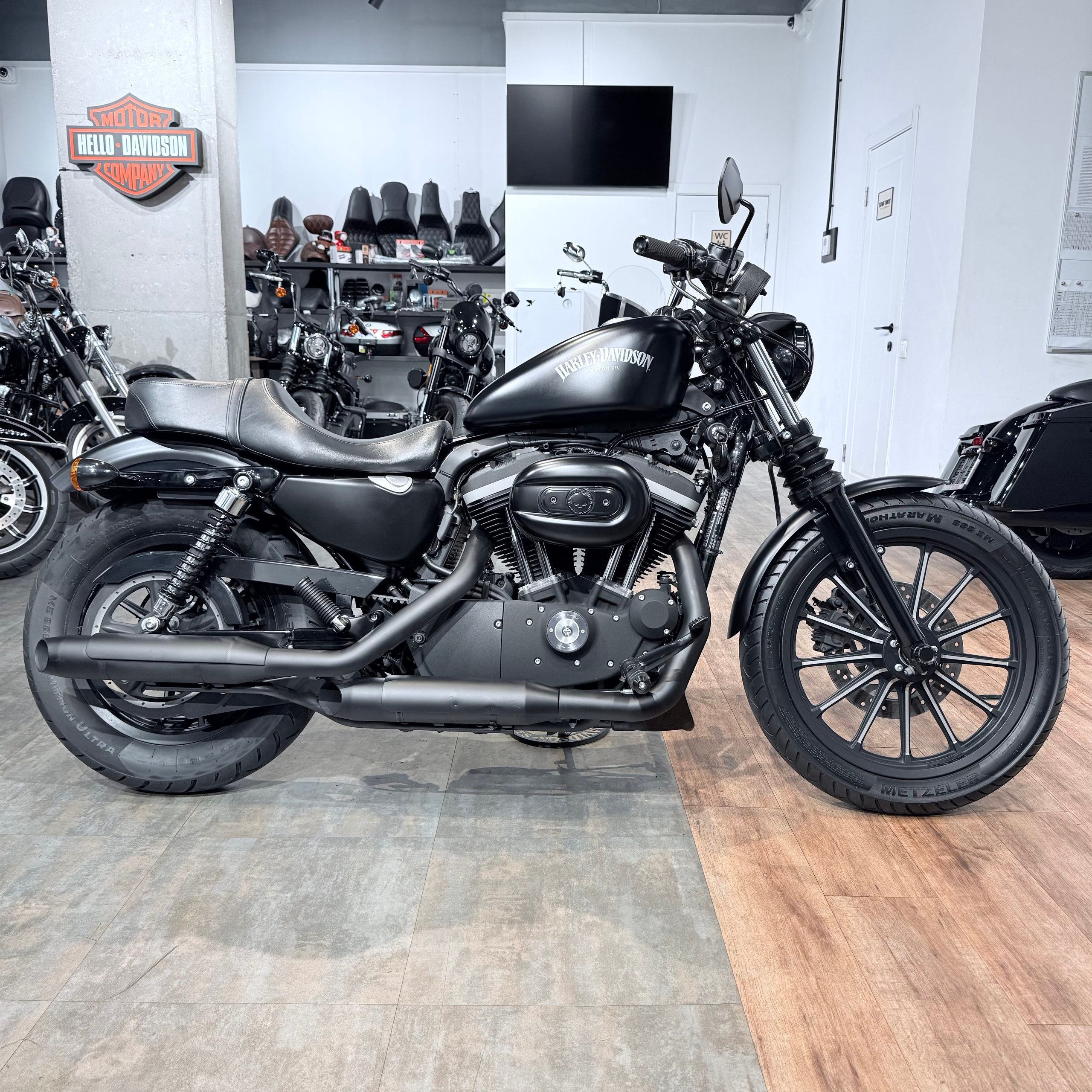 Купить Harley-Davidson 2013 Sportster Forty-Еight 883 (Softail/Dyna) — подробнее на сайте. Hello Davidson, Москва. Только хорошие мотоц