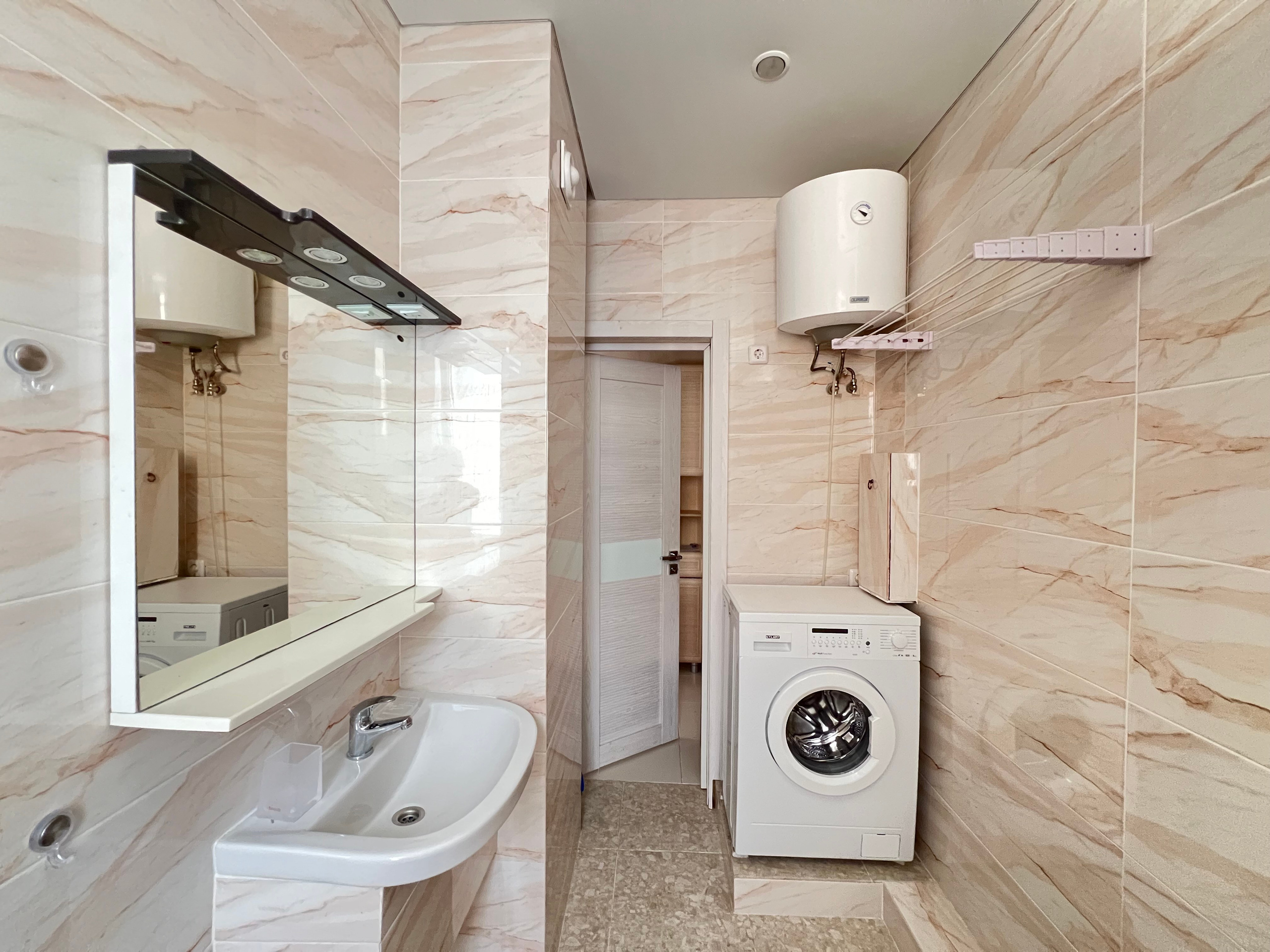 Светлая, уютная квартира рядом с морем!. Квартиры посуточно, длительно в Сочи, LARA APART GROUP